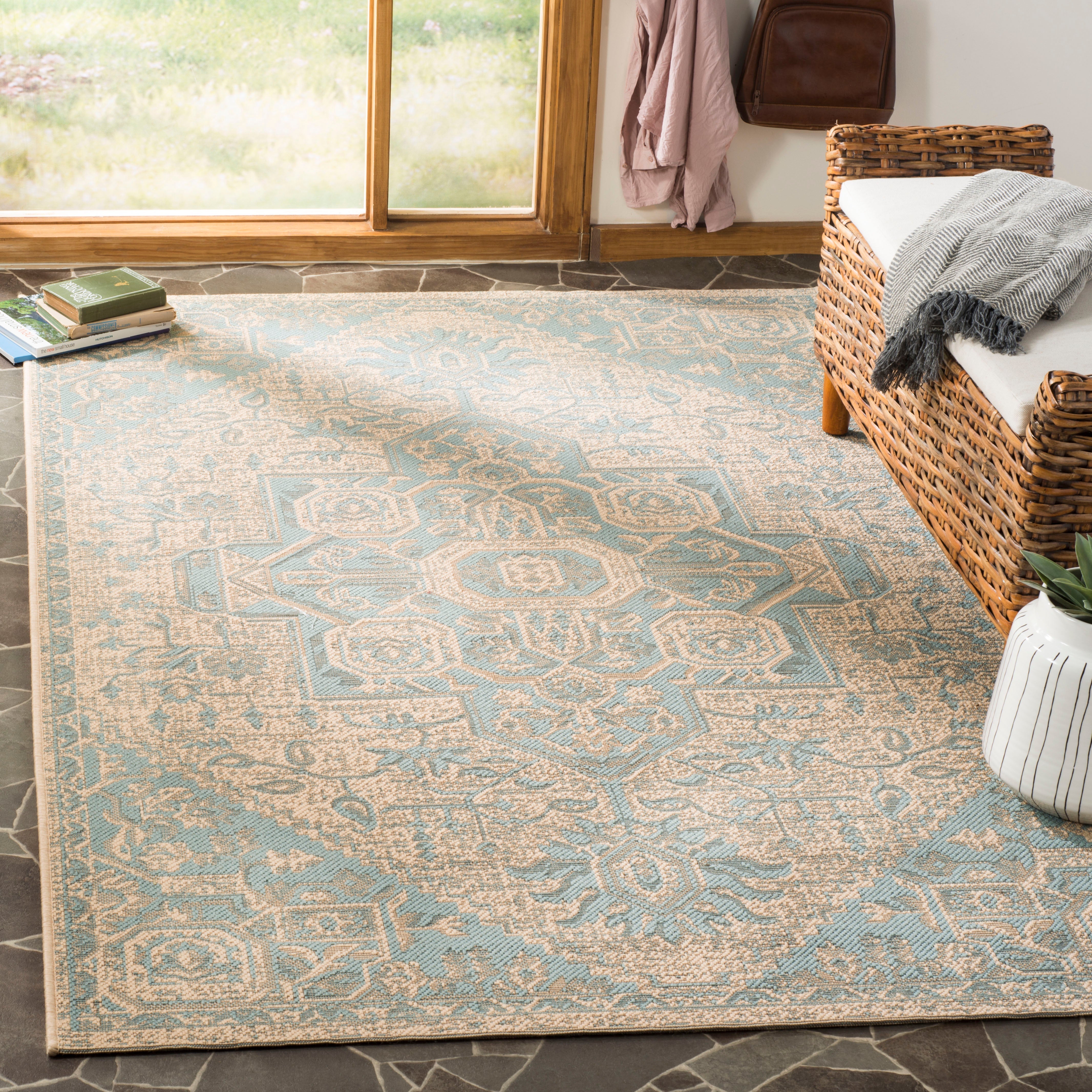 Beach House 138 Rug | Safavieh - BHS138 - Aqua / Cream