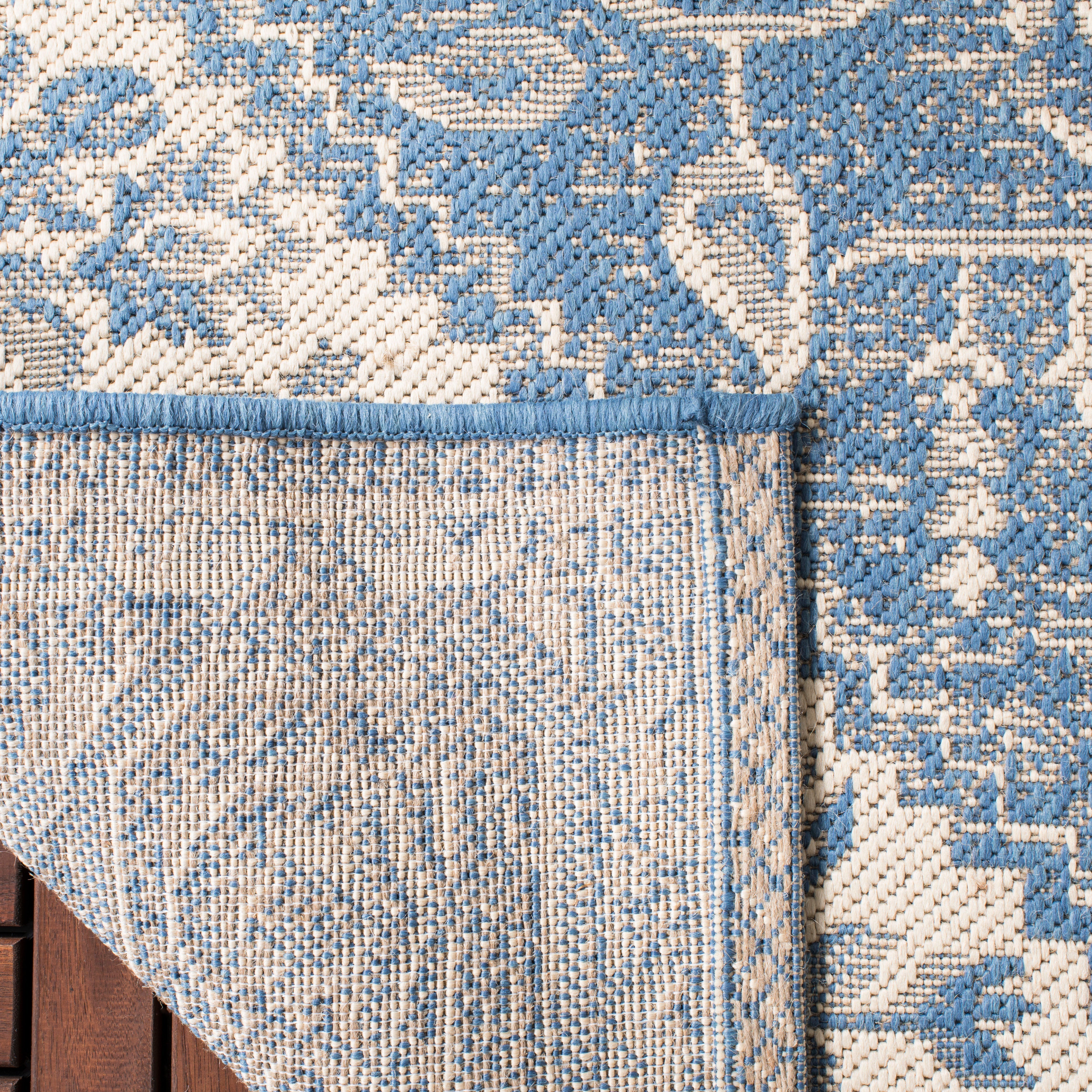 Beach House 138 Rug | Safavieh - BHS138 - Cream / Blue