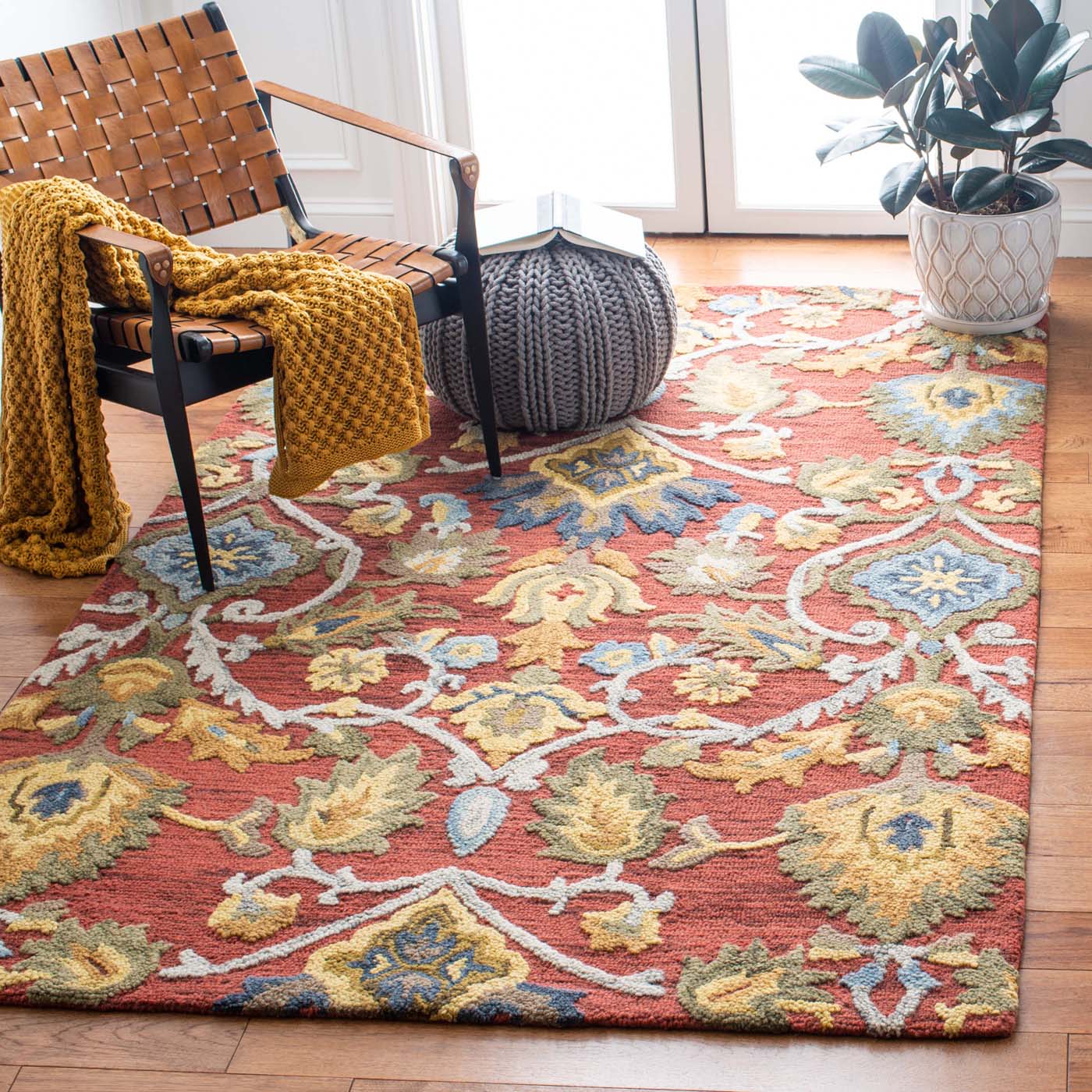 Safavieh Blossom 402 Rug, BLM402 - Red / Multi