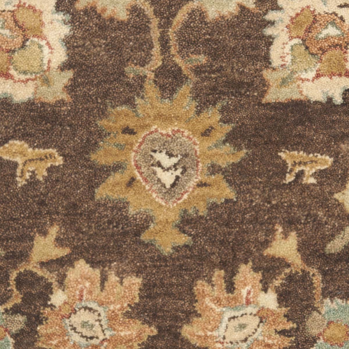 Bergama Rug | Safavieh -  BRG136B - Brown / Ivory