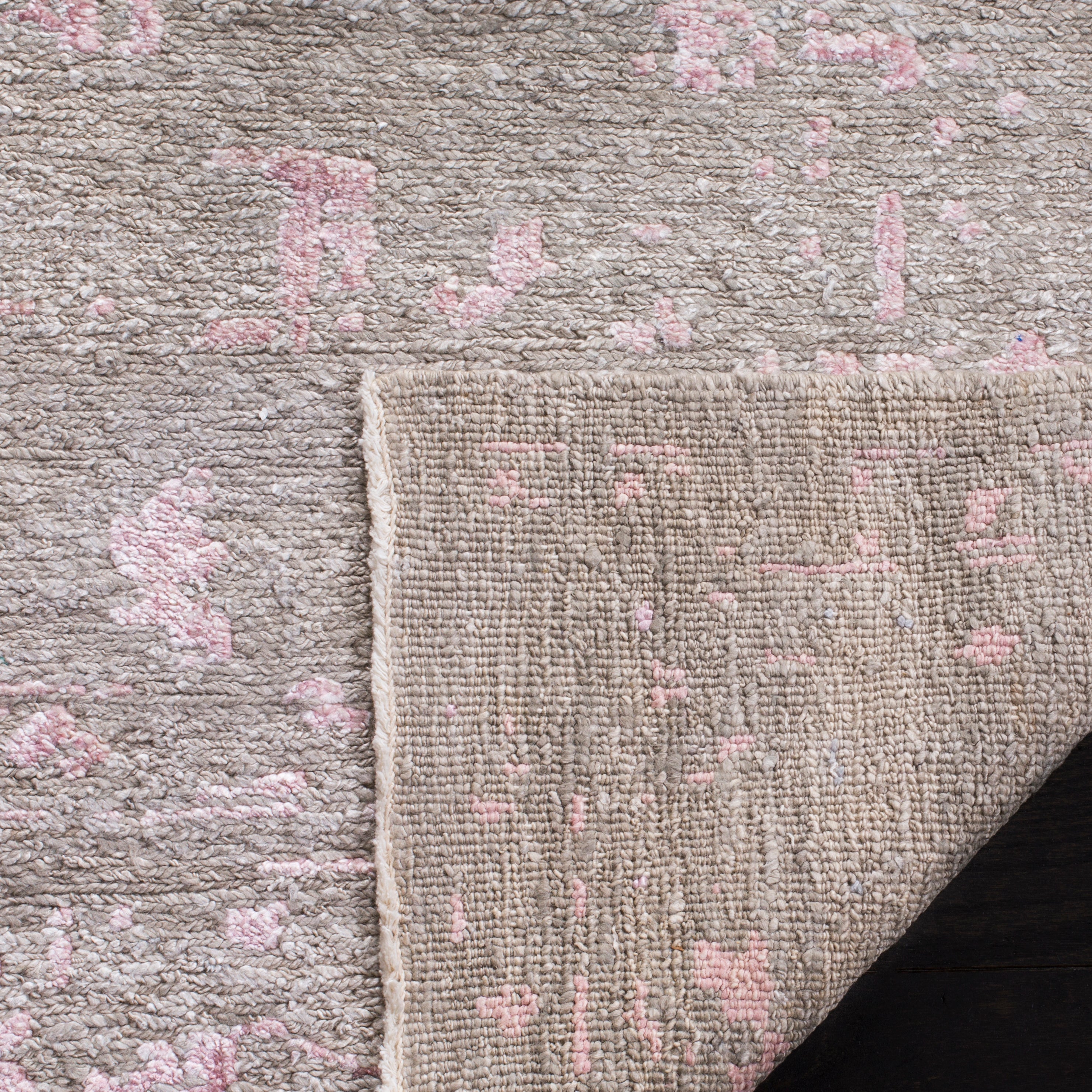 Centennial 201 Rug| Safavieh - CEN201 - Silver / Rose