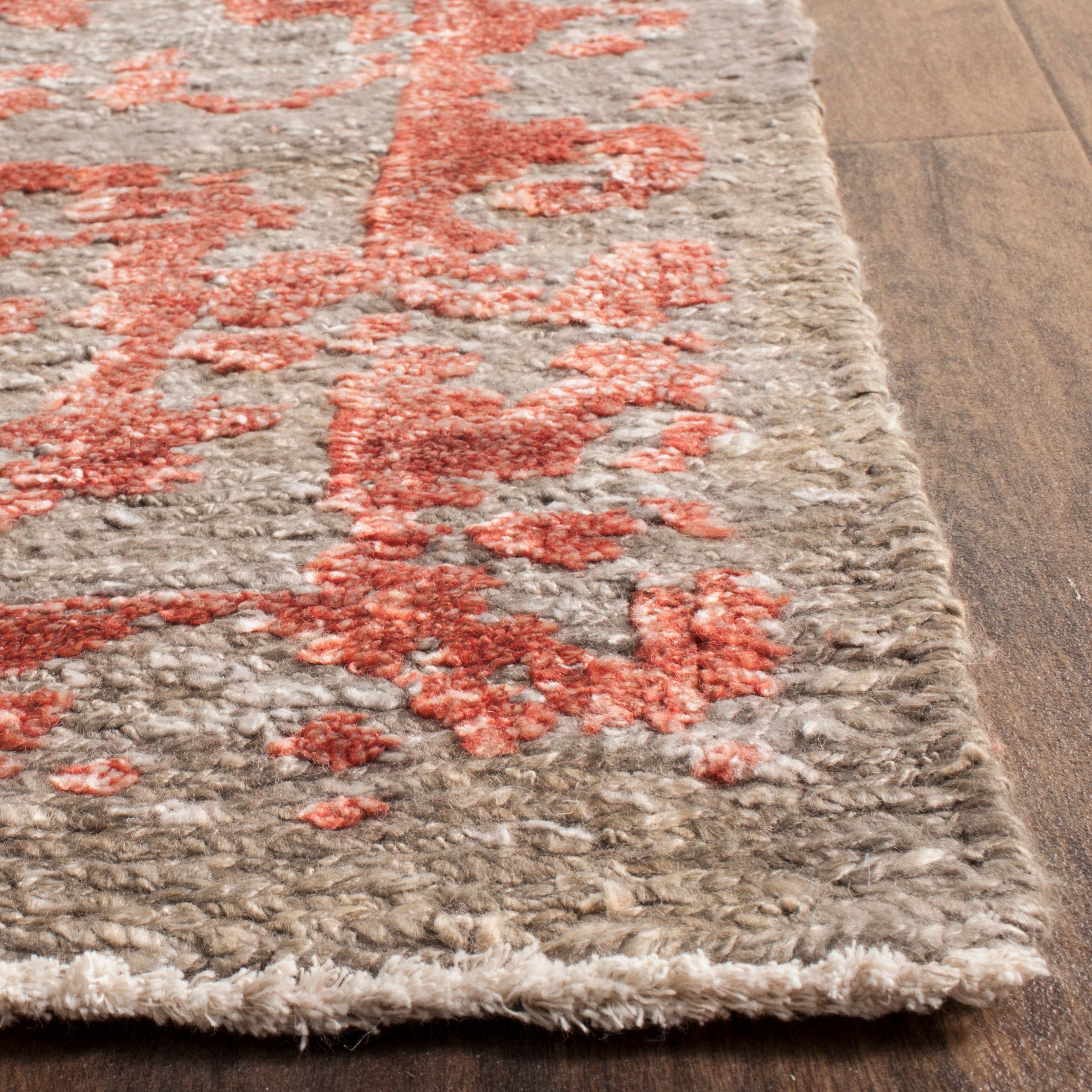 Centennial 202 Rug | Safavieh - CEN202 - Grey / Red