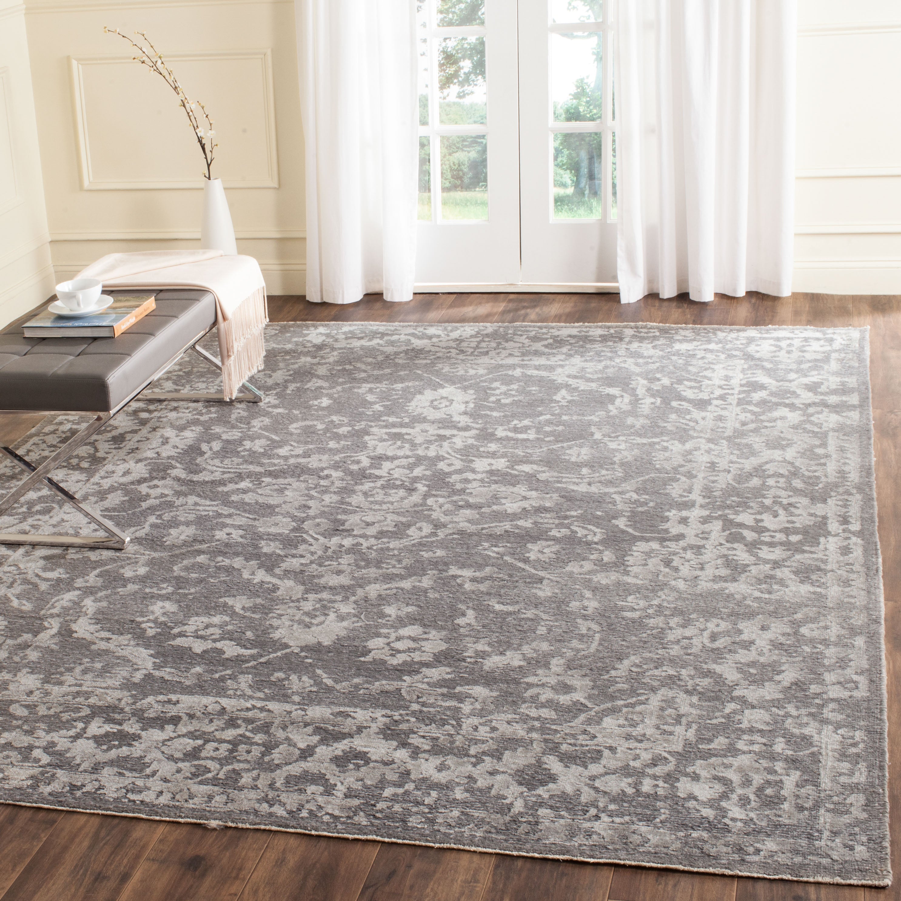 Centennial 202 Rug | Safavieh - CEN202 - Light Grey / Dark Grey