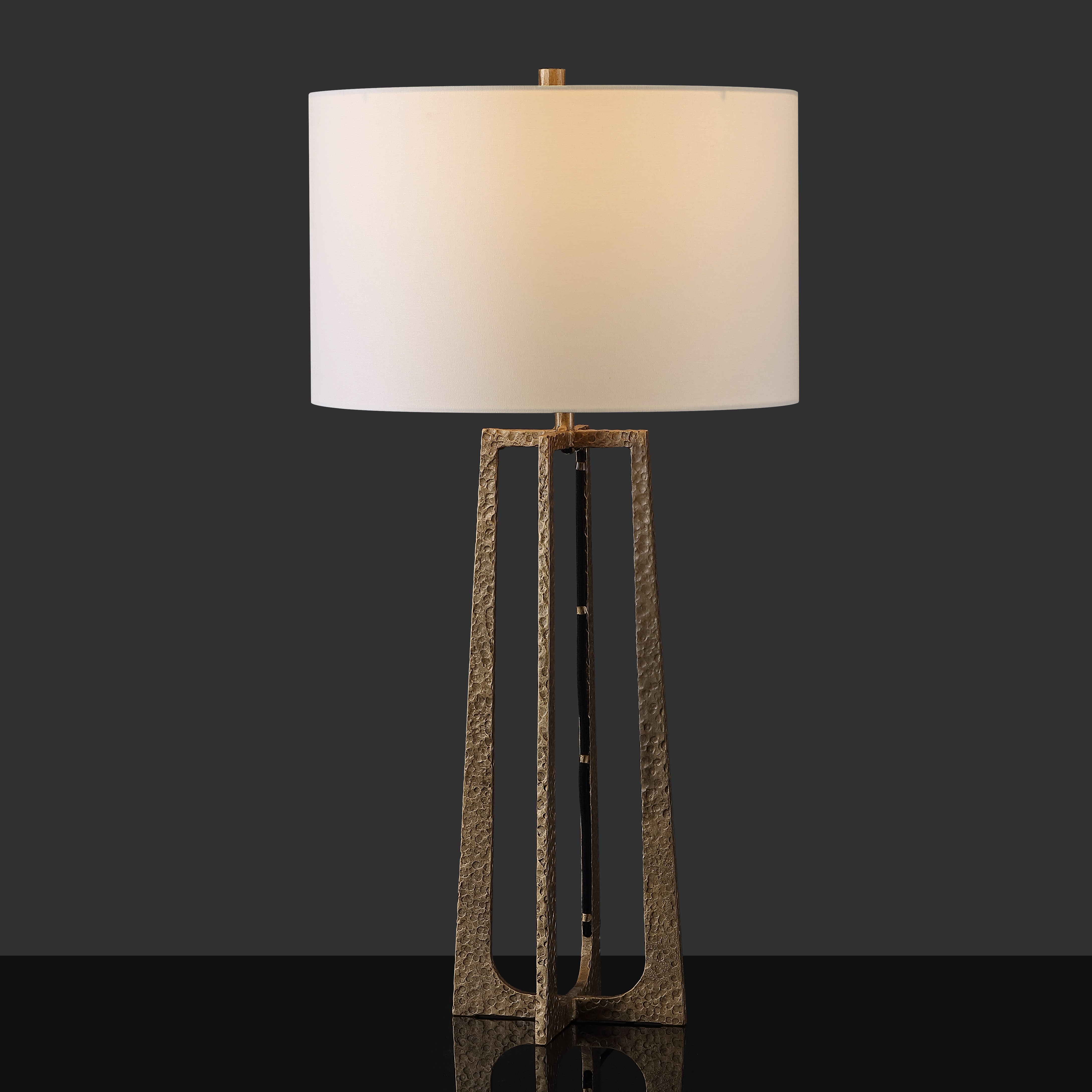 Pollyanna Metal Base Table Lamp | Safavieh Couture - CTL1050