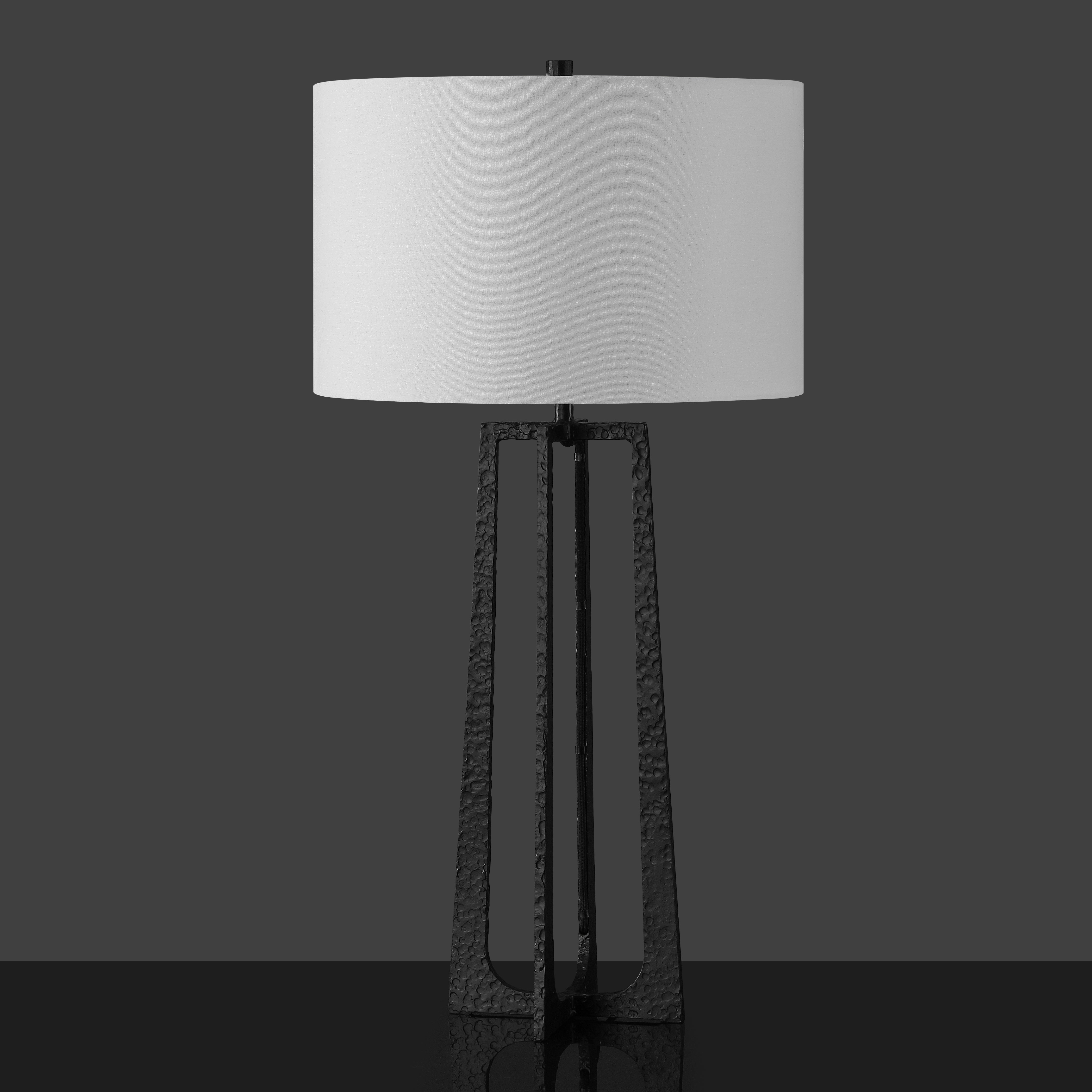 Pollyanna Metal Base Table Lamp | Safavieh Couture - CTL1050