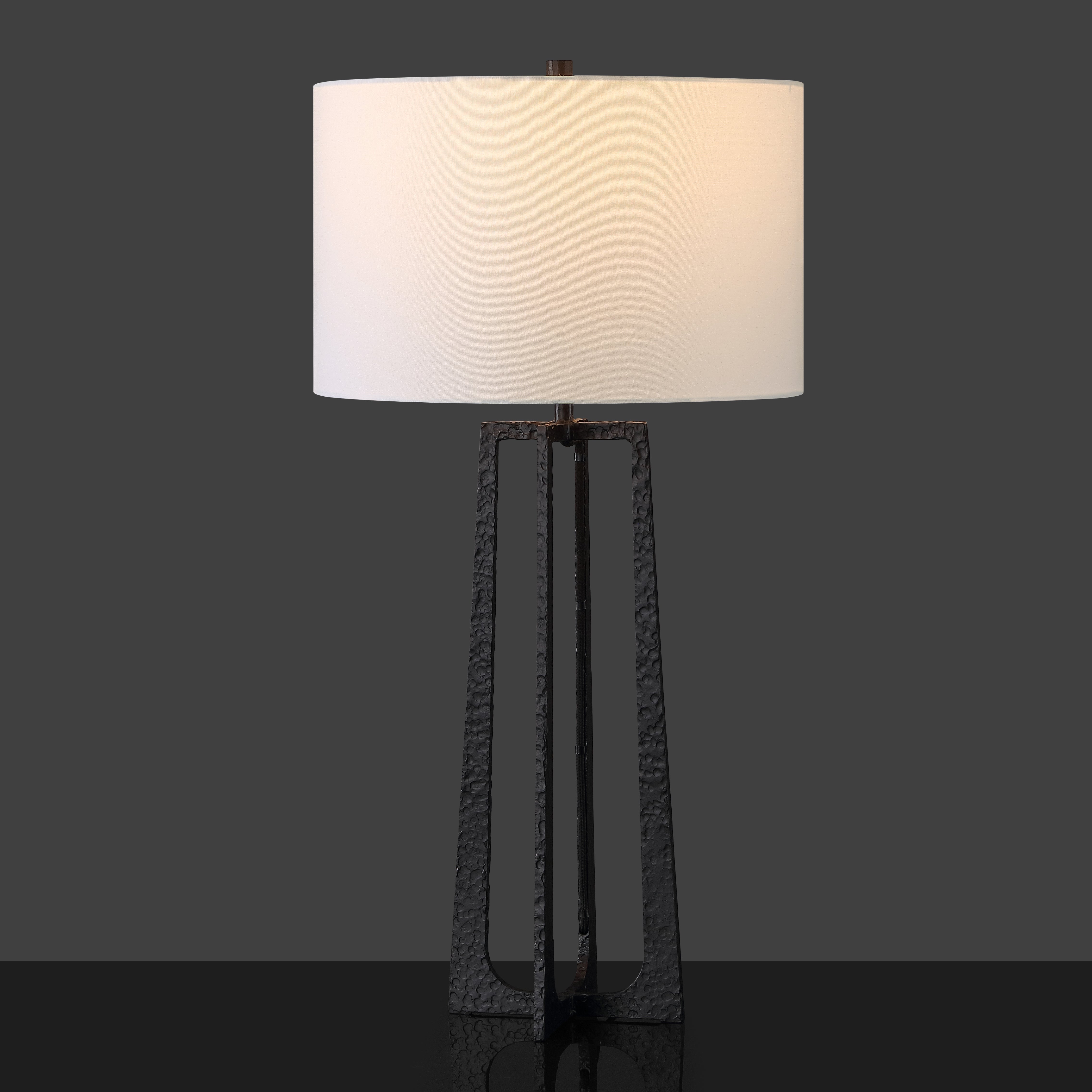 Pollyanna Metal Base Table Lamp | Safavieh Couture - CTL1050