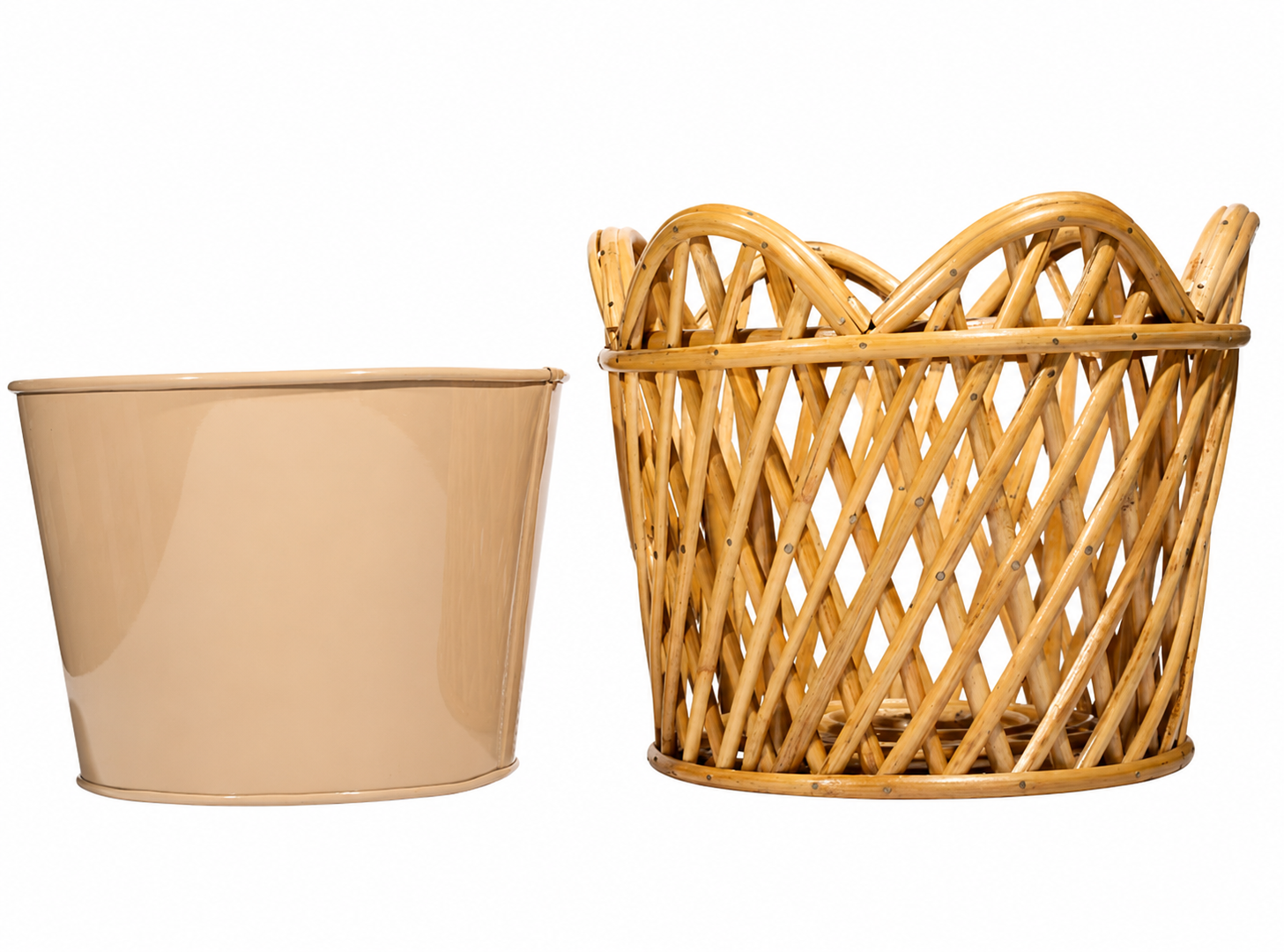 Natural Round Scalloped Lattice Rattan Planter