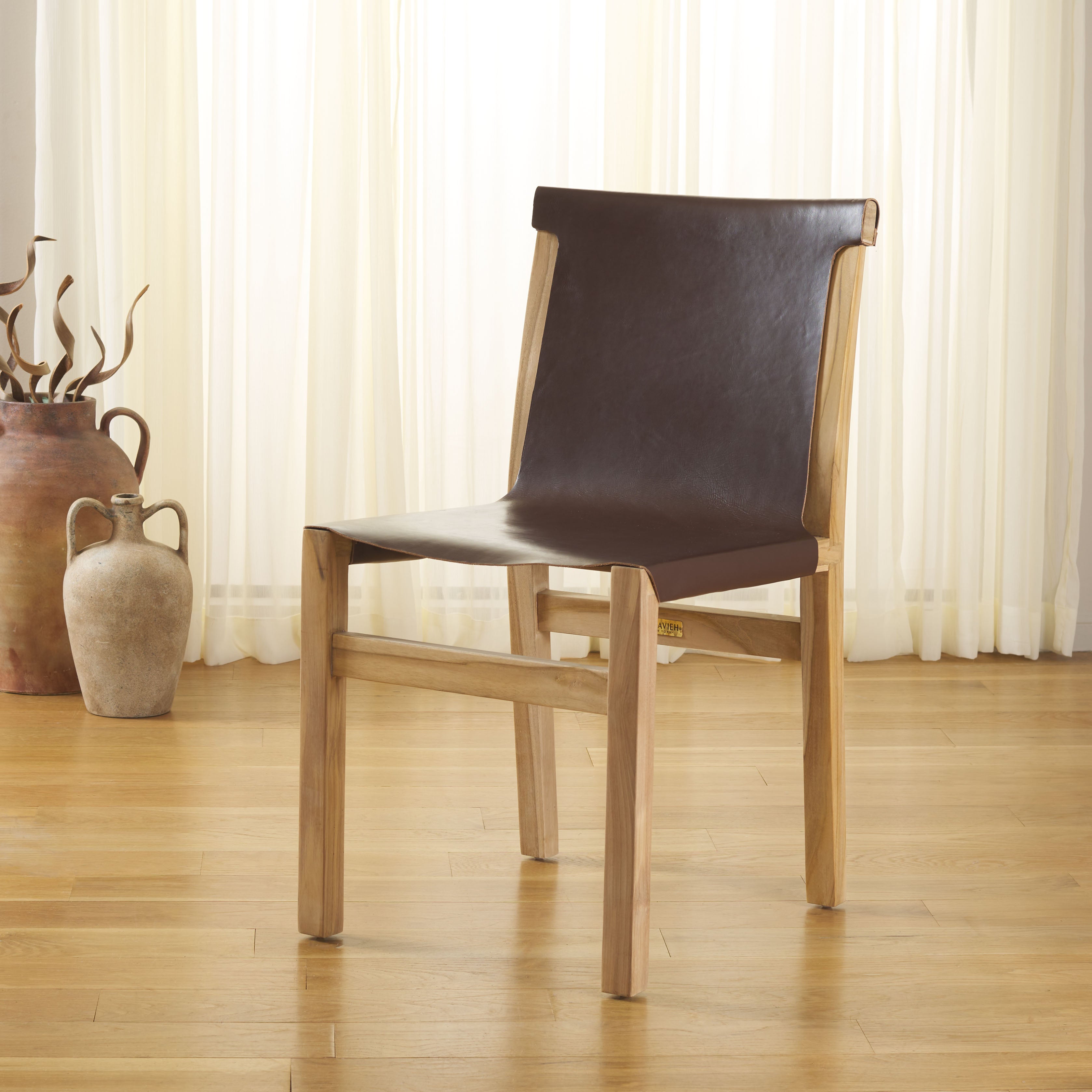 Arian Dining Chair | Safavieh - DCH1209