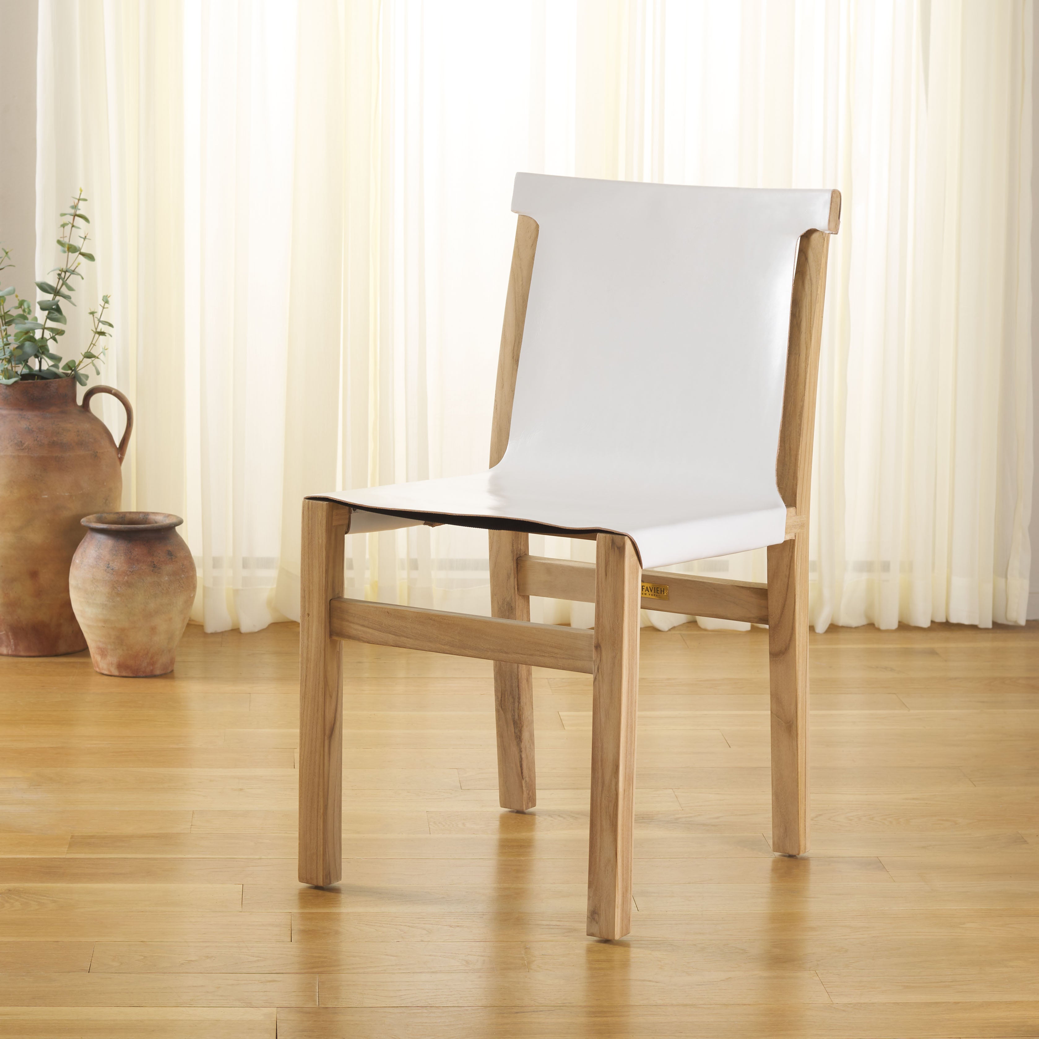 Arian Dining Chair | Safavieh - DCH1209