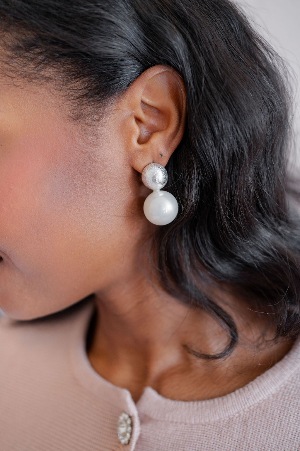Kyle Double Ball Stud- Two Toned Pearl