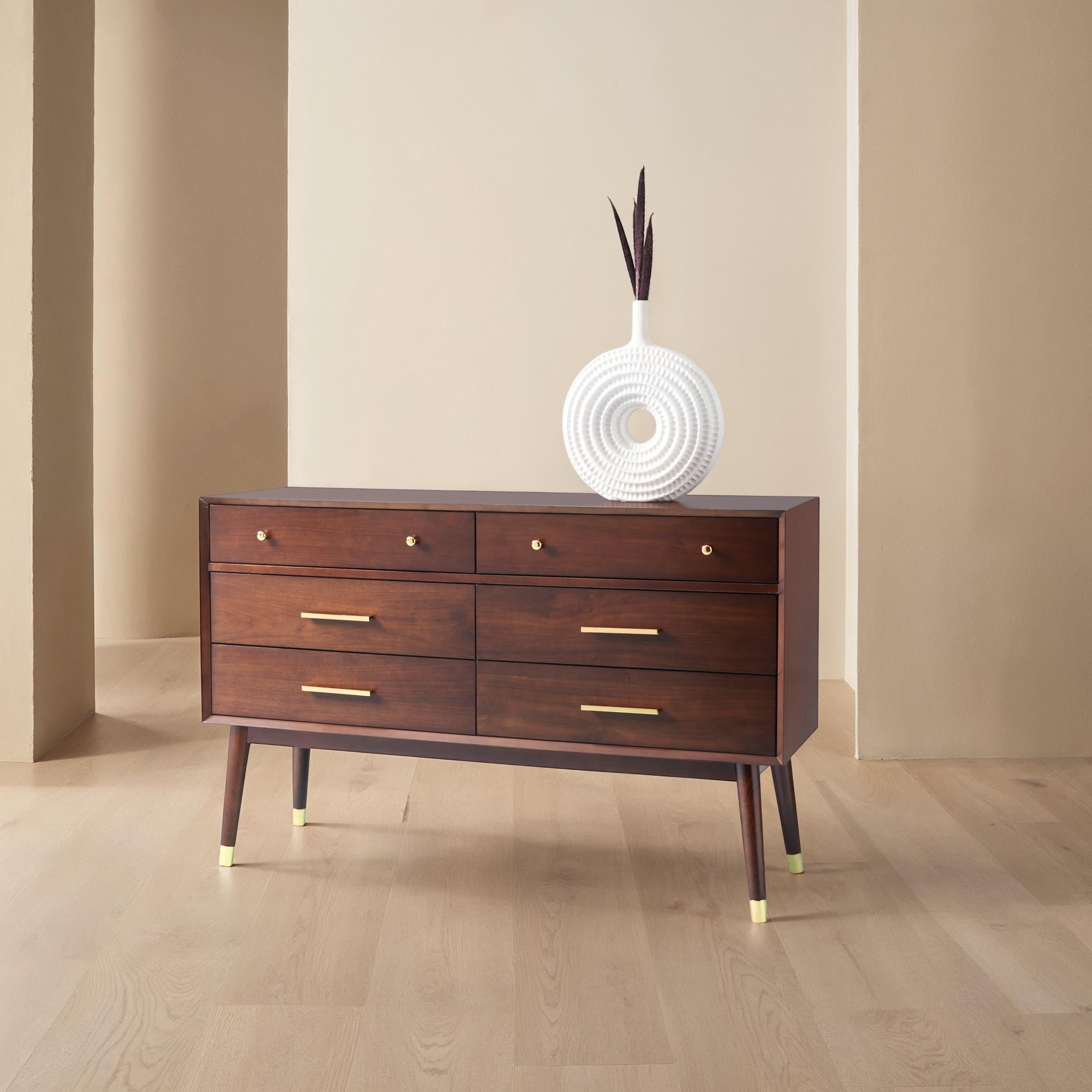 WALNUT / BRASS