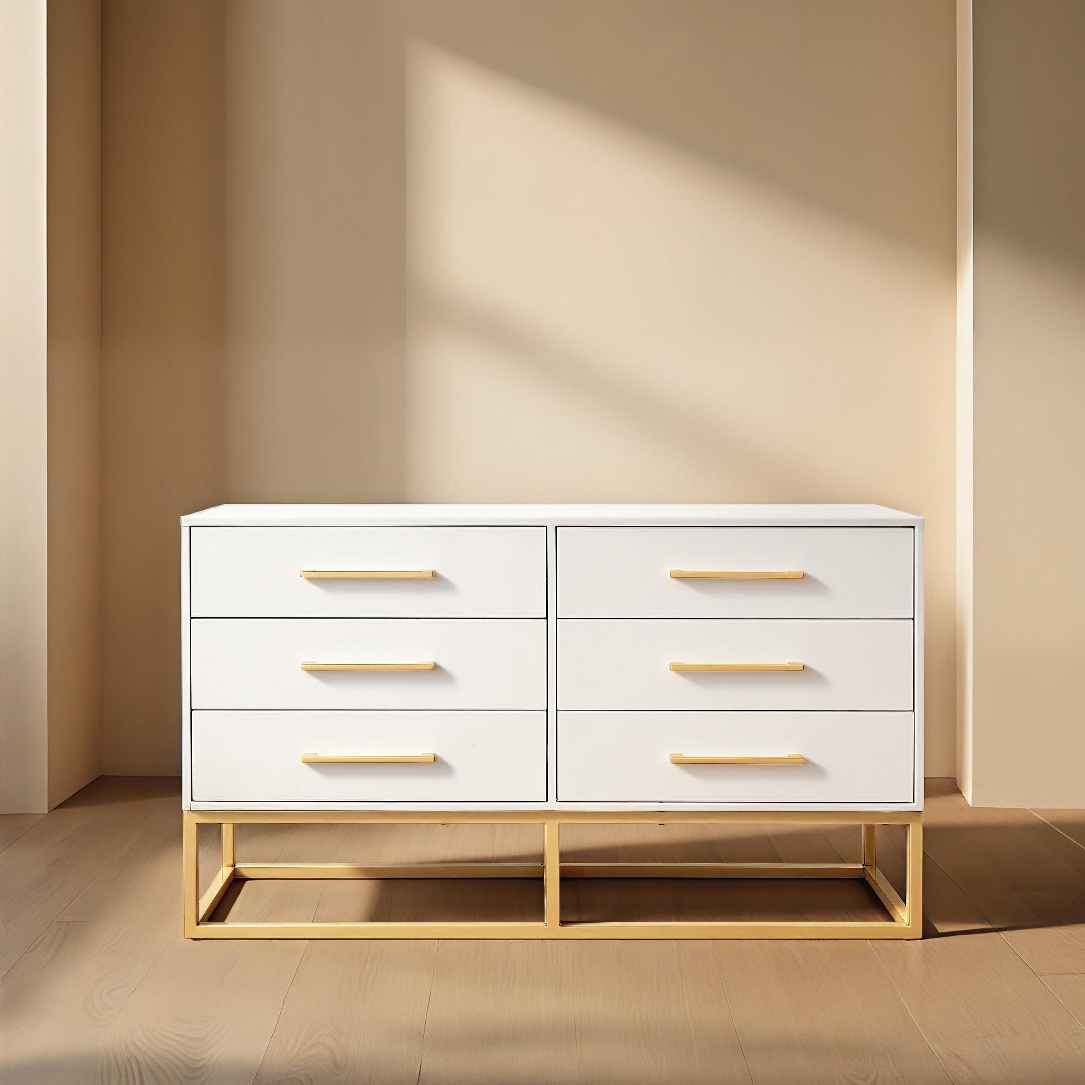 WHITE / GOLD