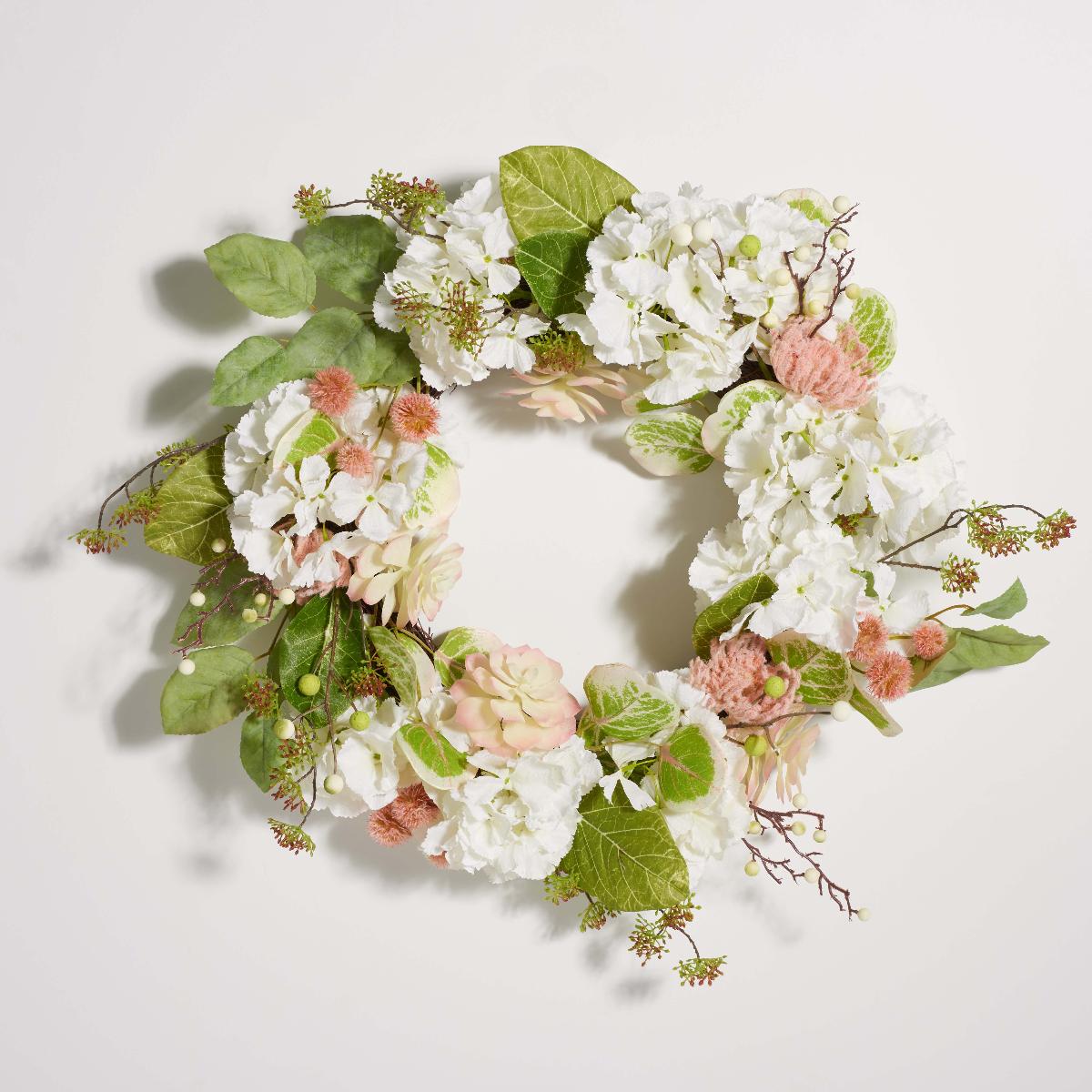 Faux 28 Hydrangea & Magnolia Wreath | Safavieh - FXP1031 - Green/White