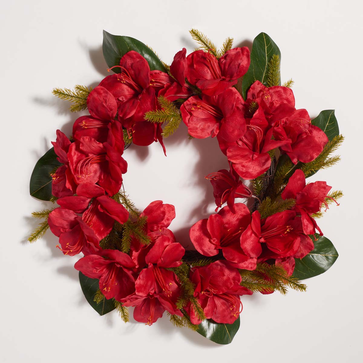 Faux 24 Inch Amaryllis & Magnolia Leaf Wreath | Safavieh - FXP1091 - Red / Green