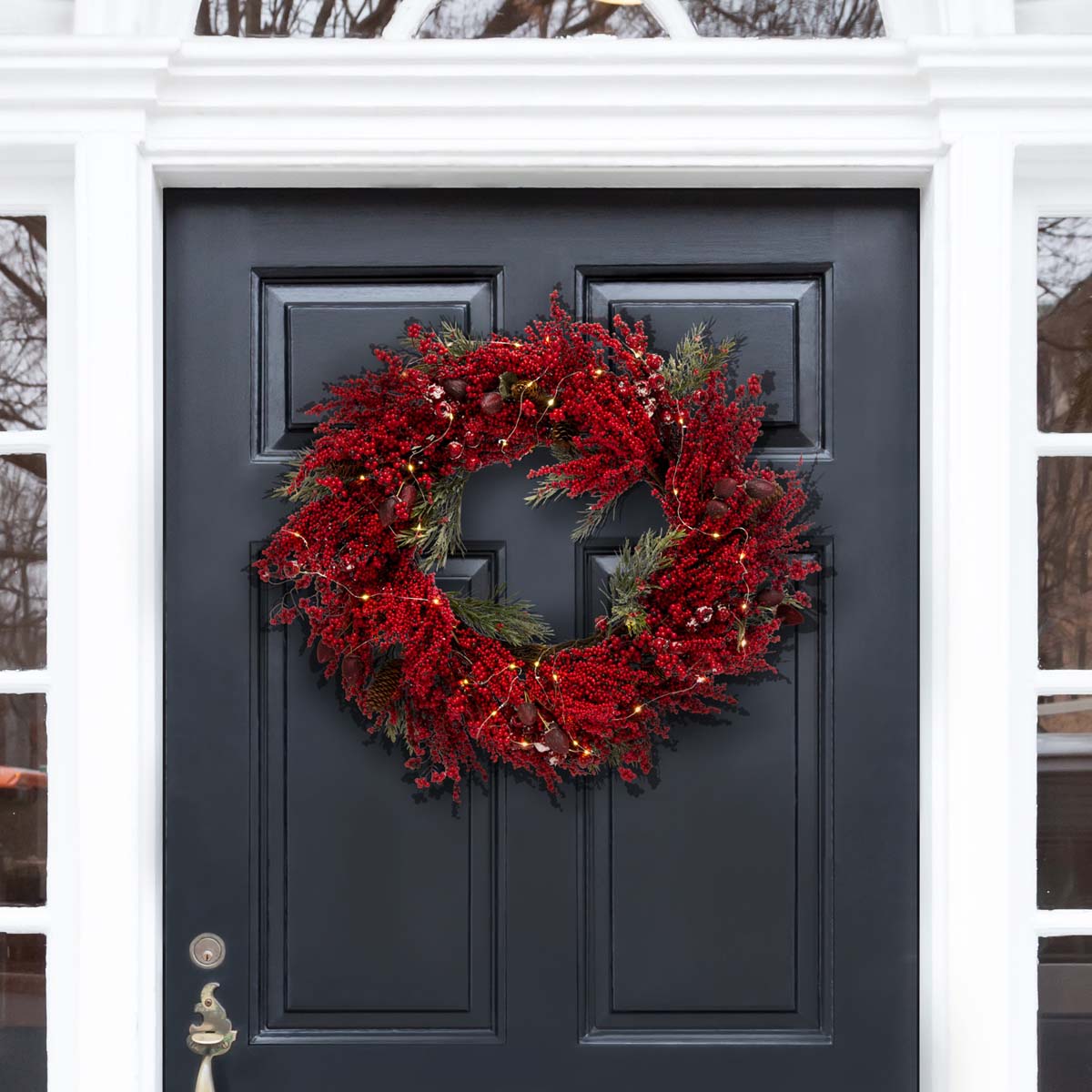 Faux 30 Berry & Pine Led Wreath | Safavieh - FXP1093 - Deep Red / Green