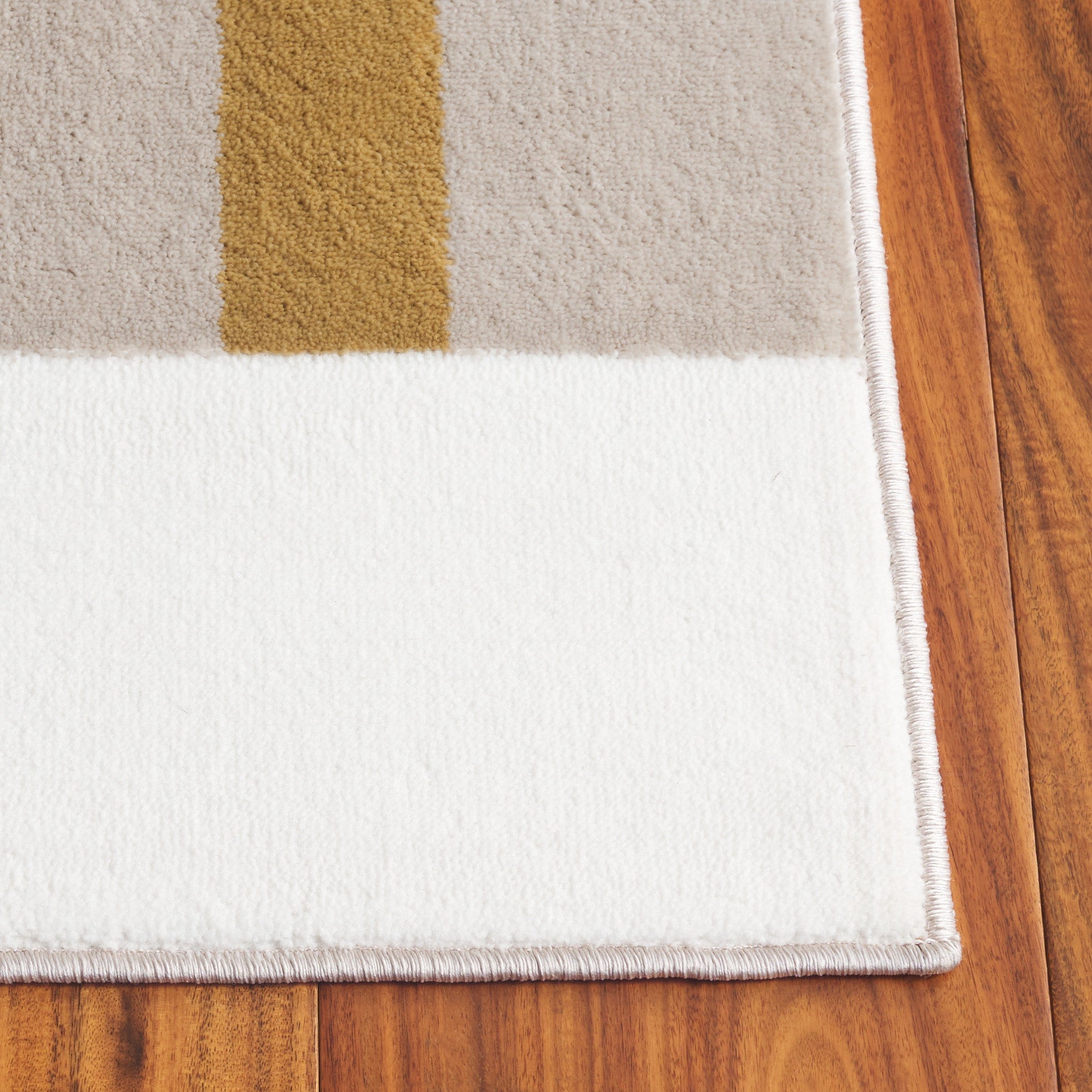 Ivory / Gold