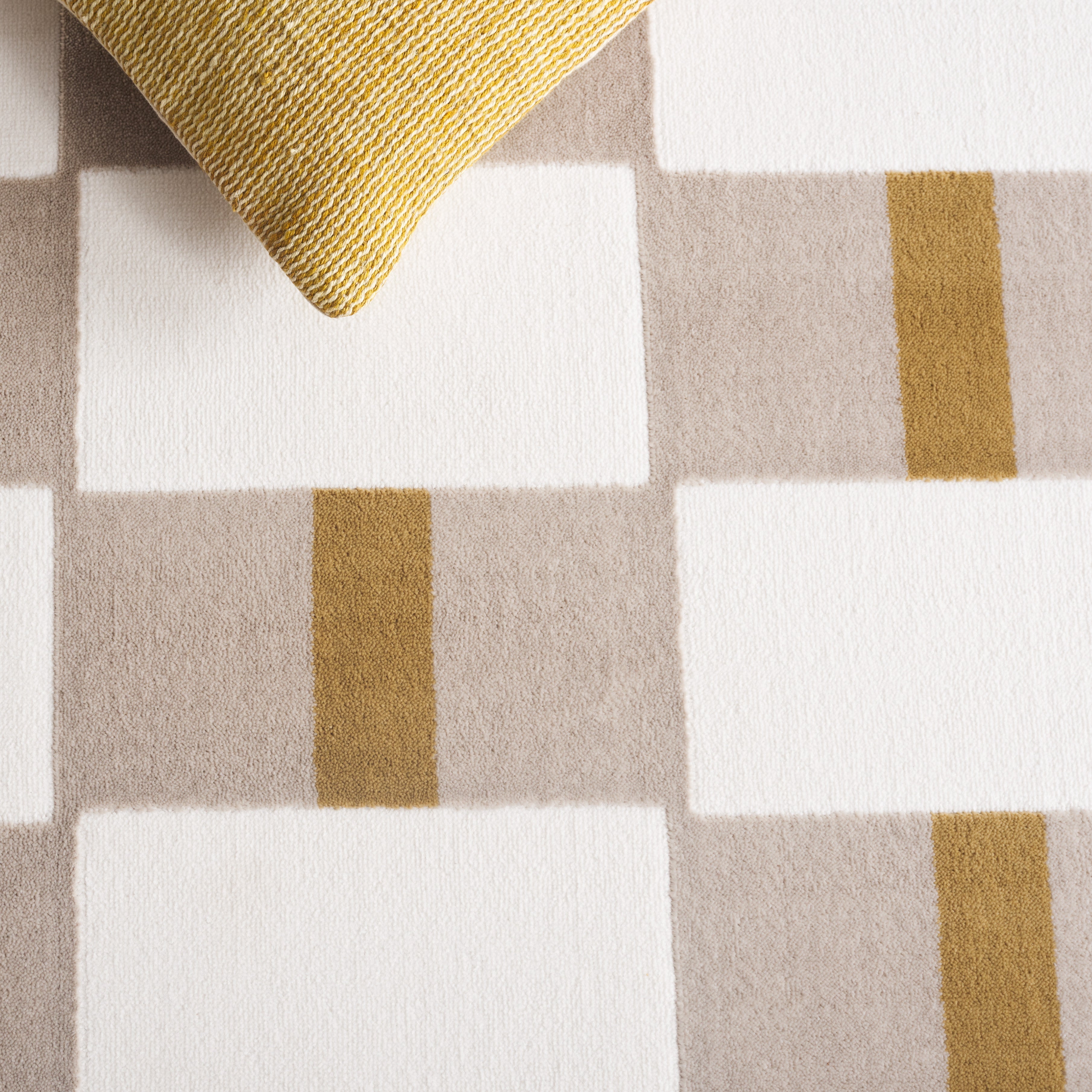 Ivory / Gold