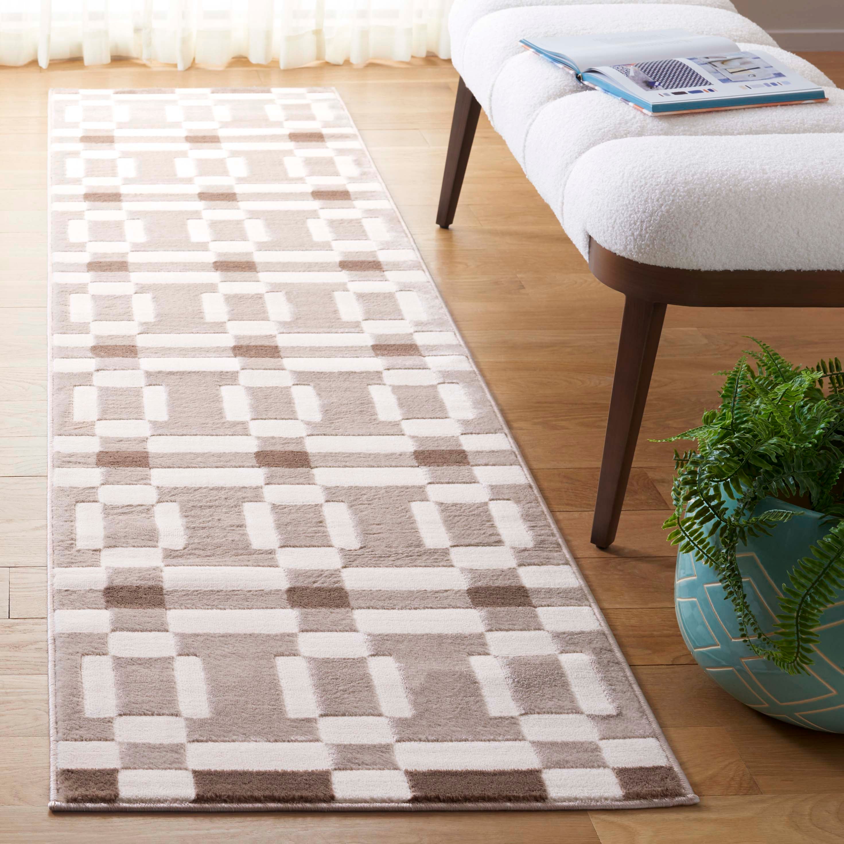 Ivory / Beige