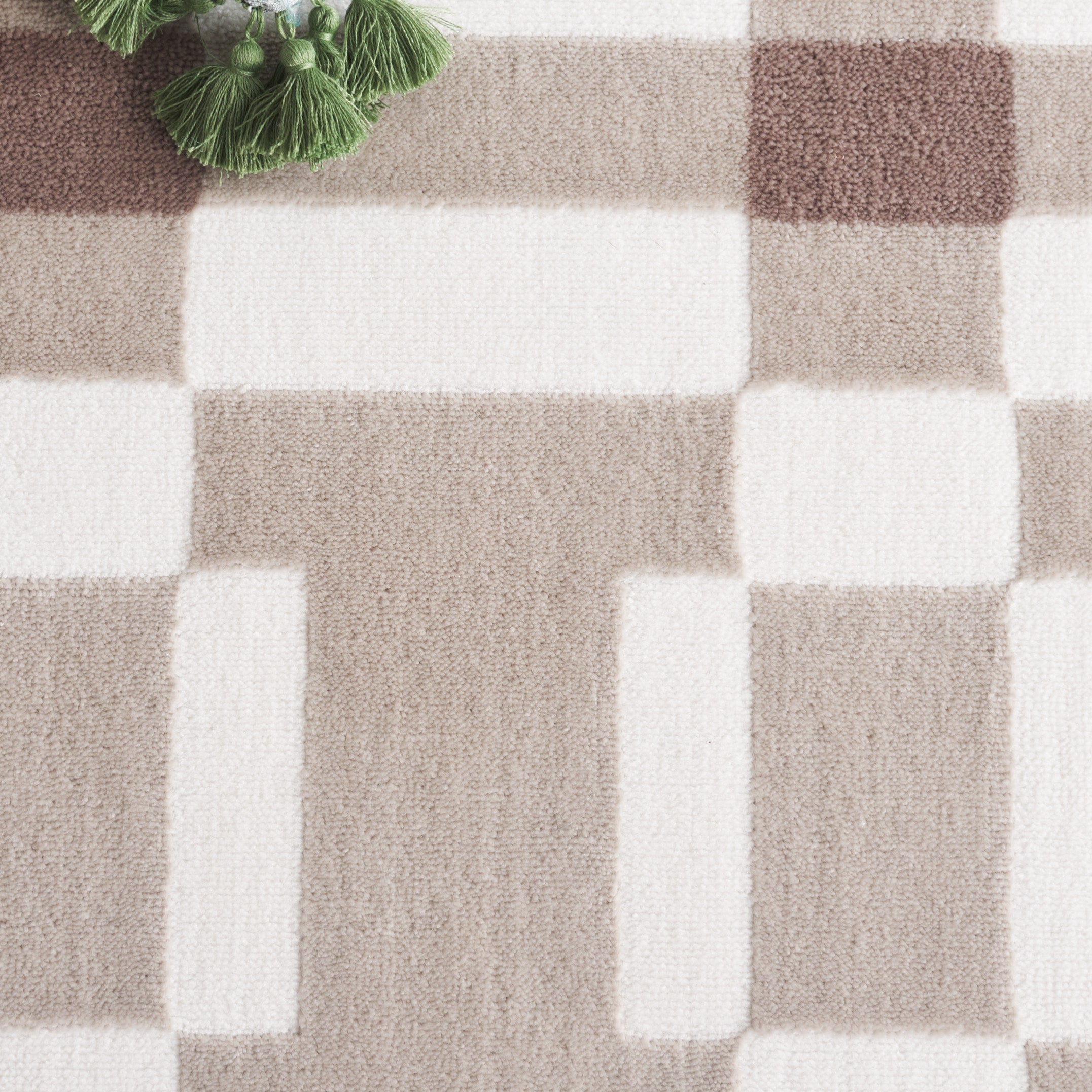 Ivory / Beige