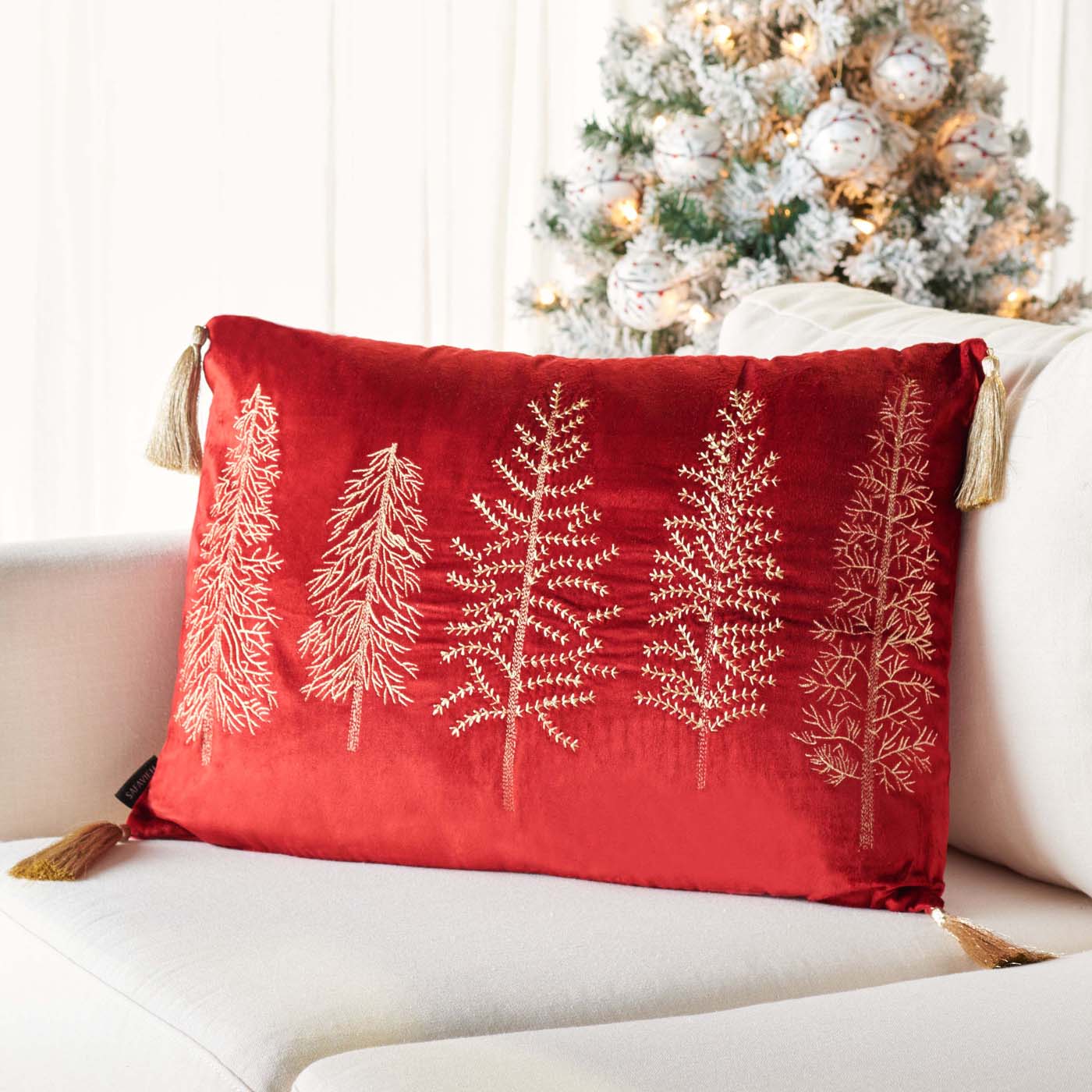 Holiday Tree Pillow | Safavieh - HOL4001 - Red / Gold