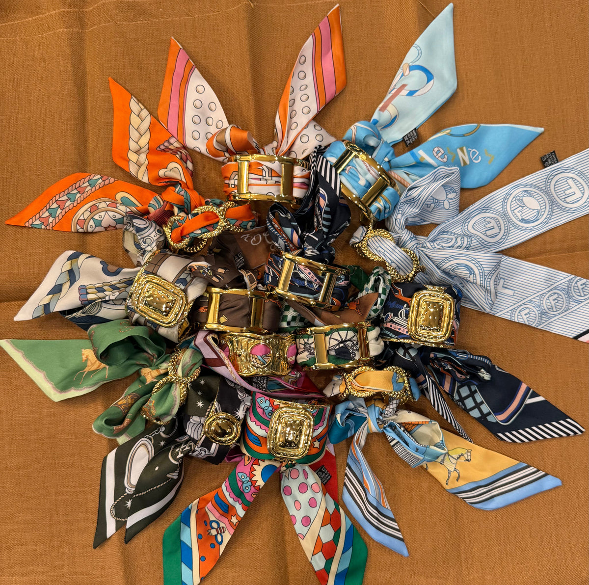 Link Scarf Cuff - Elliot