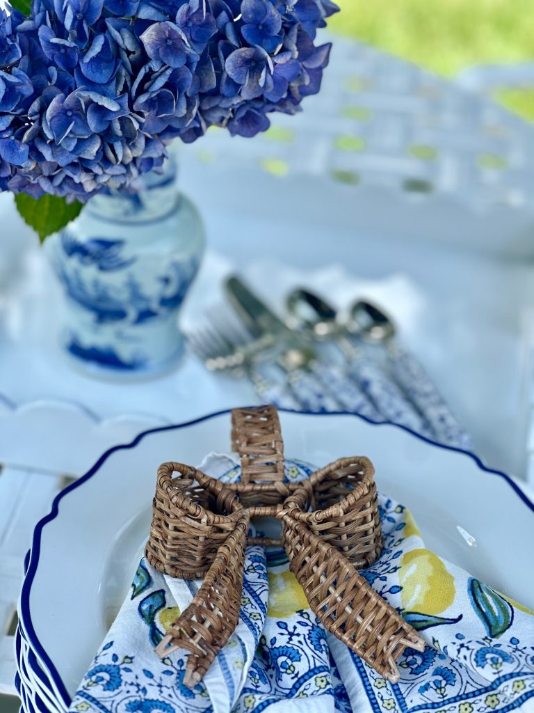 Wicker Bow Napkin Ring