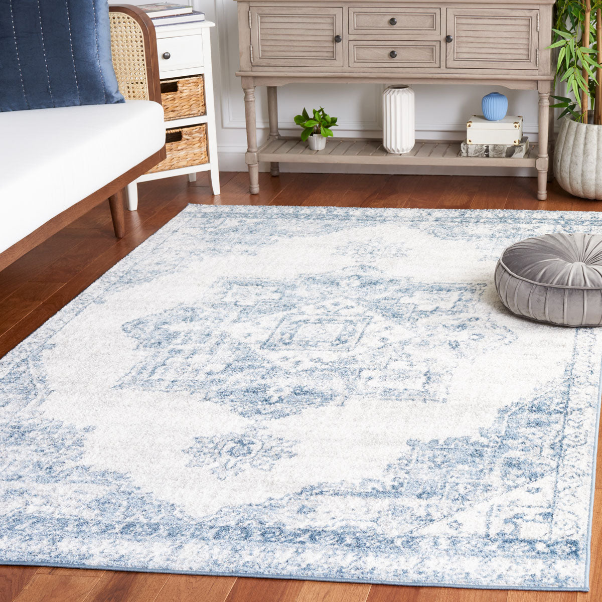 Layla Rug | Safavieh - LAY100A - Ivory Grey / Blue