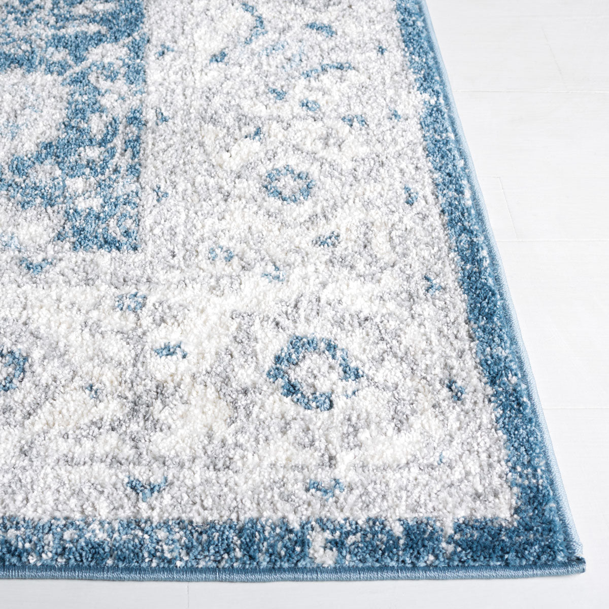 Layla Rug | Safavieh - LAY101M - Blue / Ivory Grey