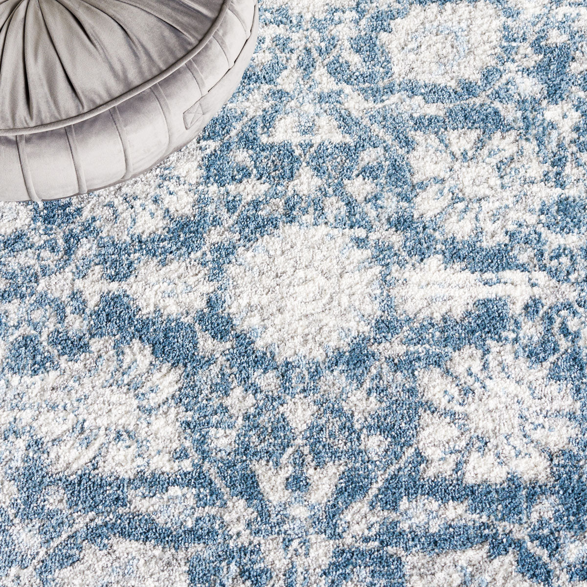 Layla Rug | Safavieh - LAY101M - Blue / Ivory Grey