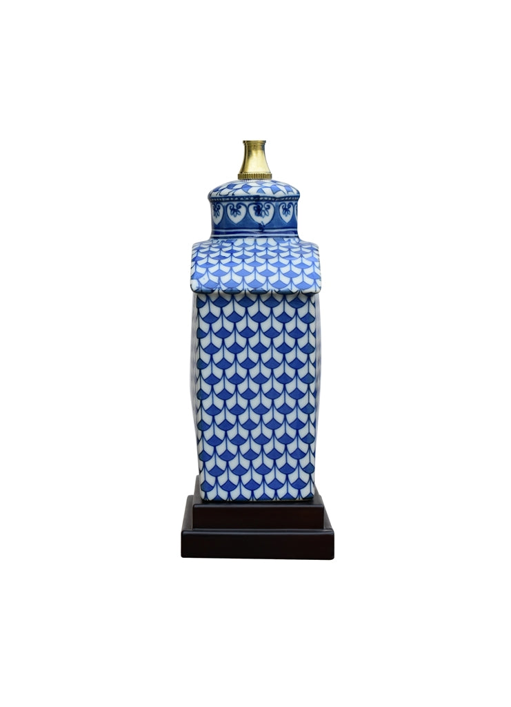 BLUE & WHITE FISH SCALE LAMP