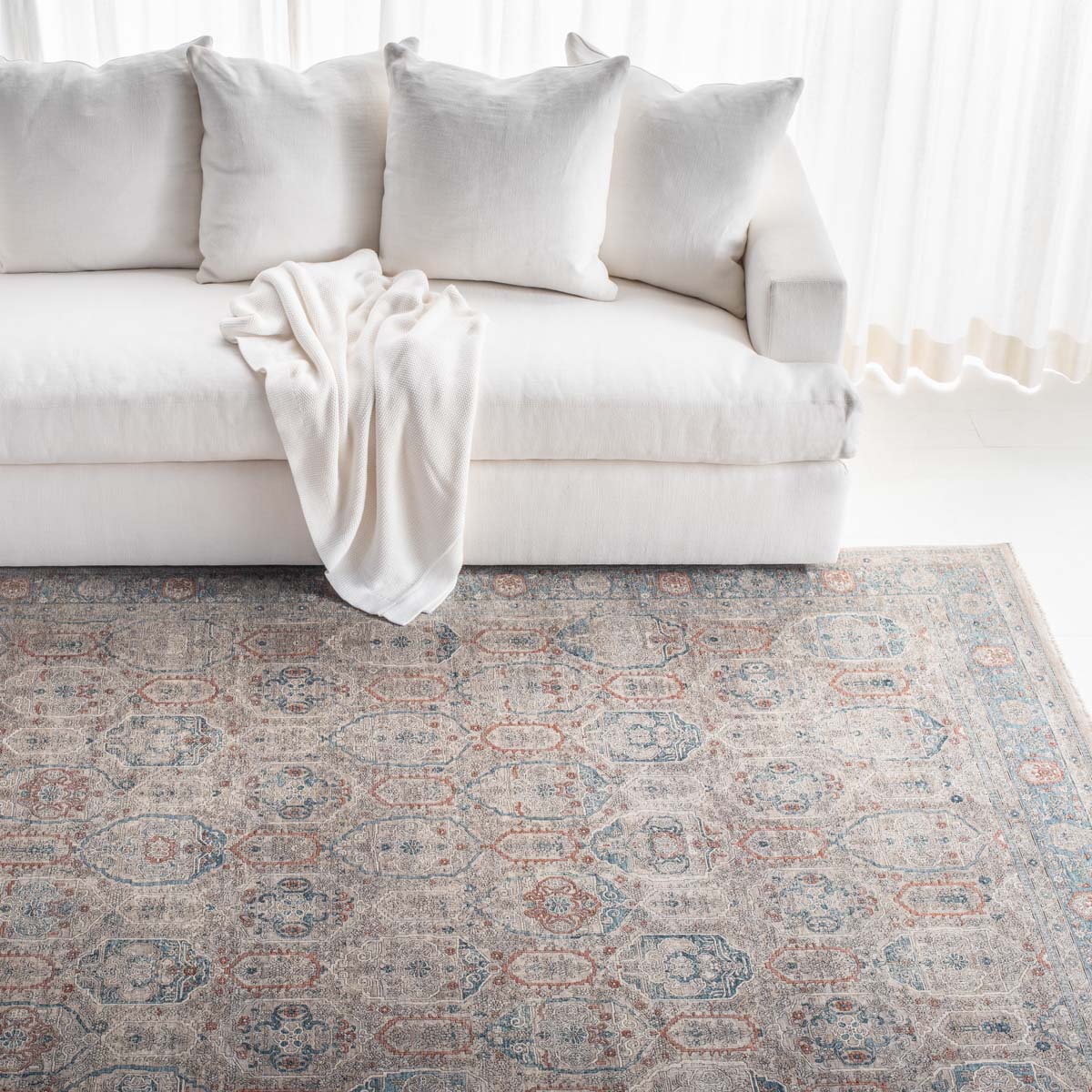 Heirloom Rug | Lauren Ralph Lauren - LRL1980 - Grey / Ivory