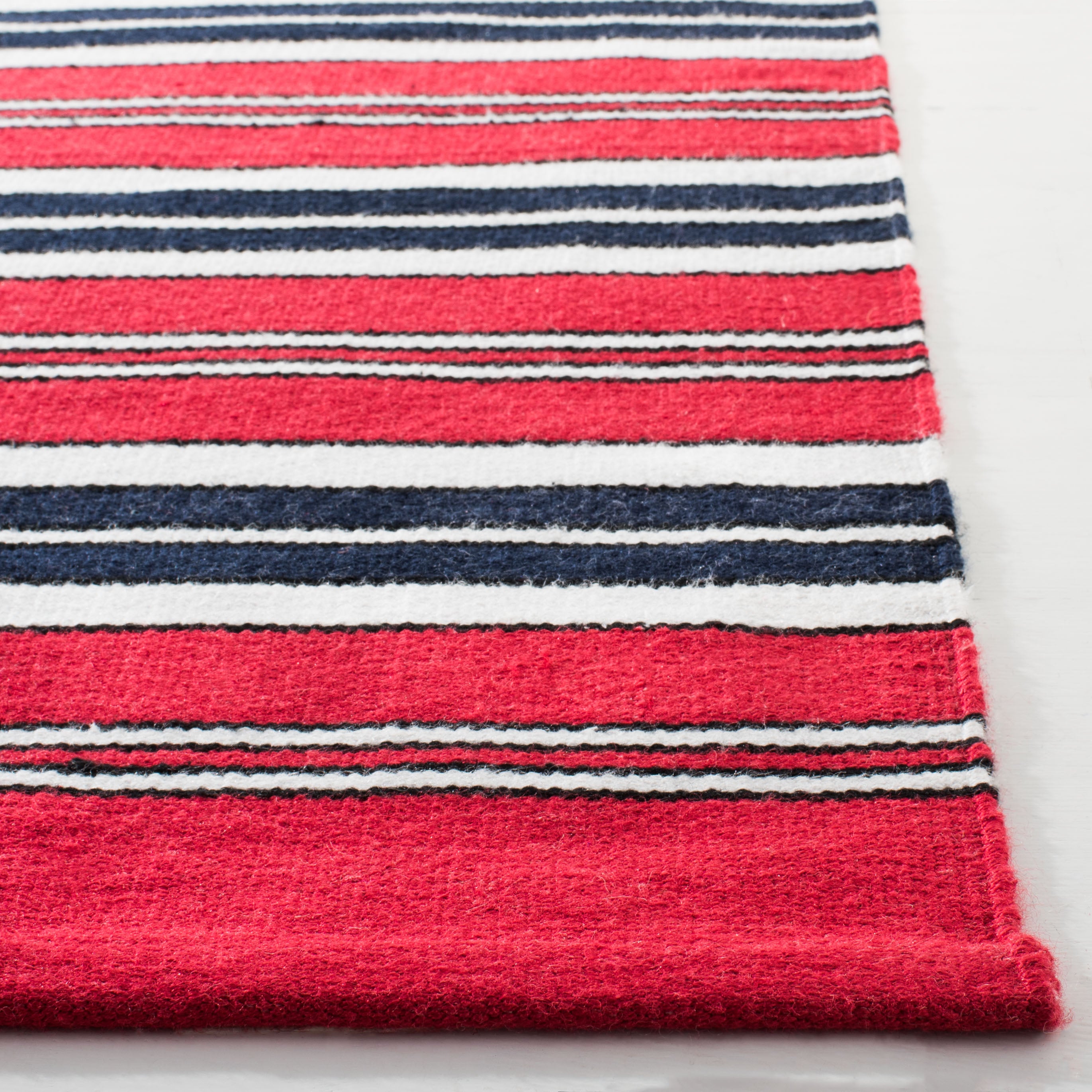 Leopold Stripe Rug | Lauren Ralph Lauren - LRL2462 - Red