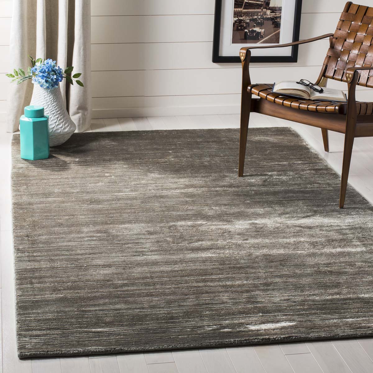 Mirage 234 Rug | Safavieh - MIR234 - Graphite