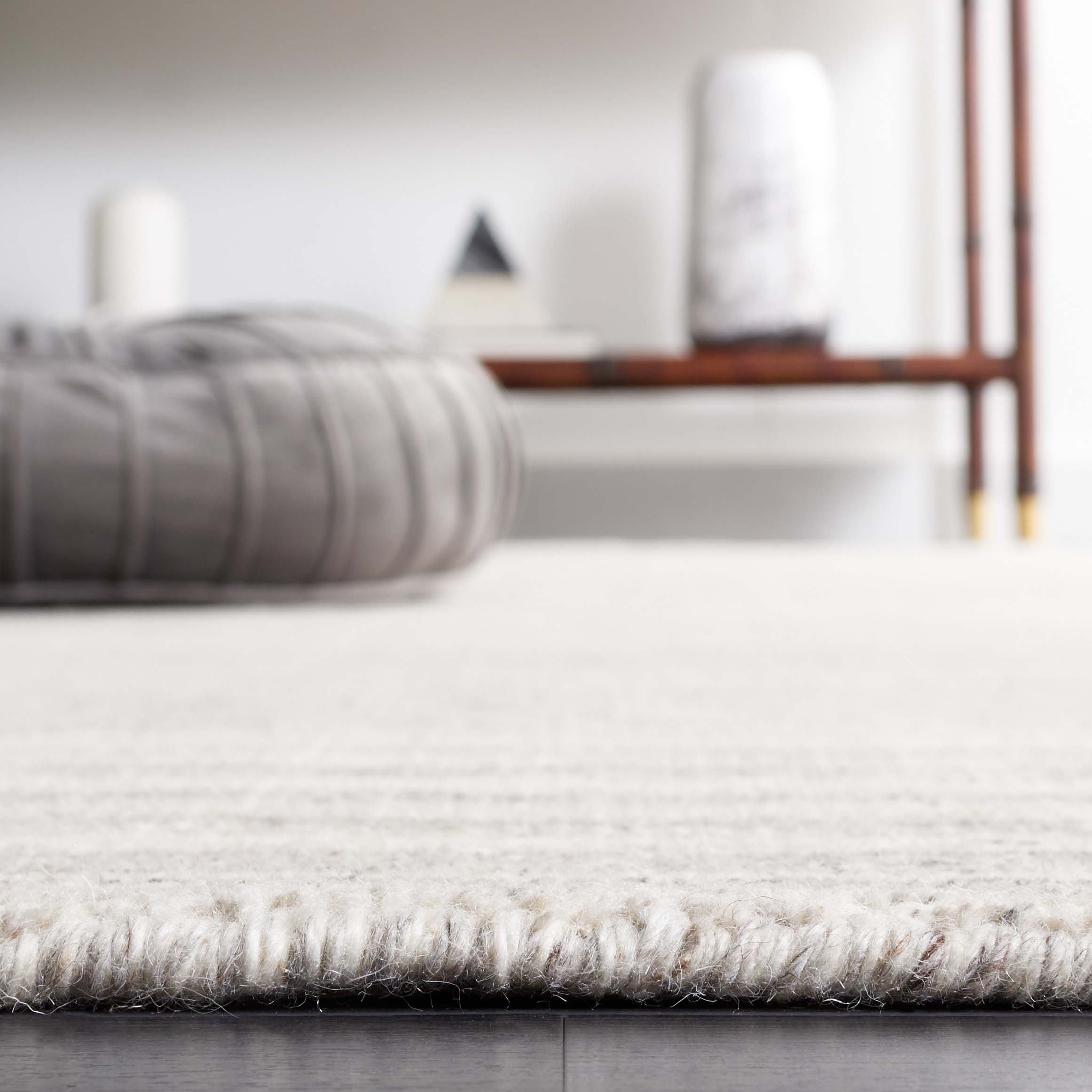 Mirage 462 Rug | Safavieh: MIR462F - Ivory / Grey