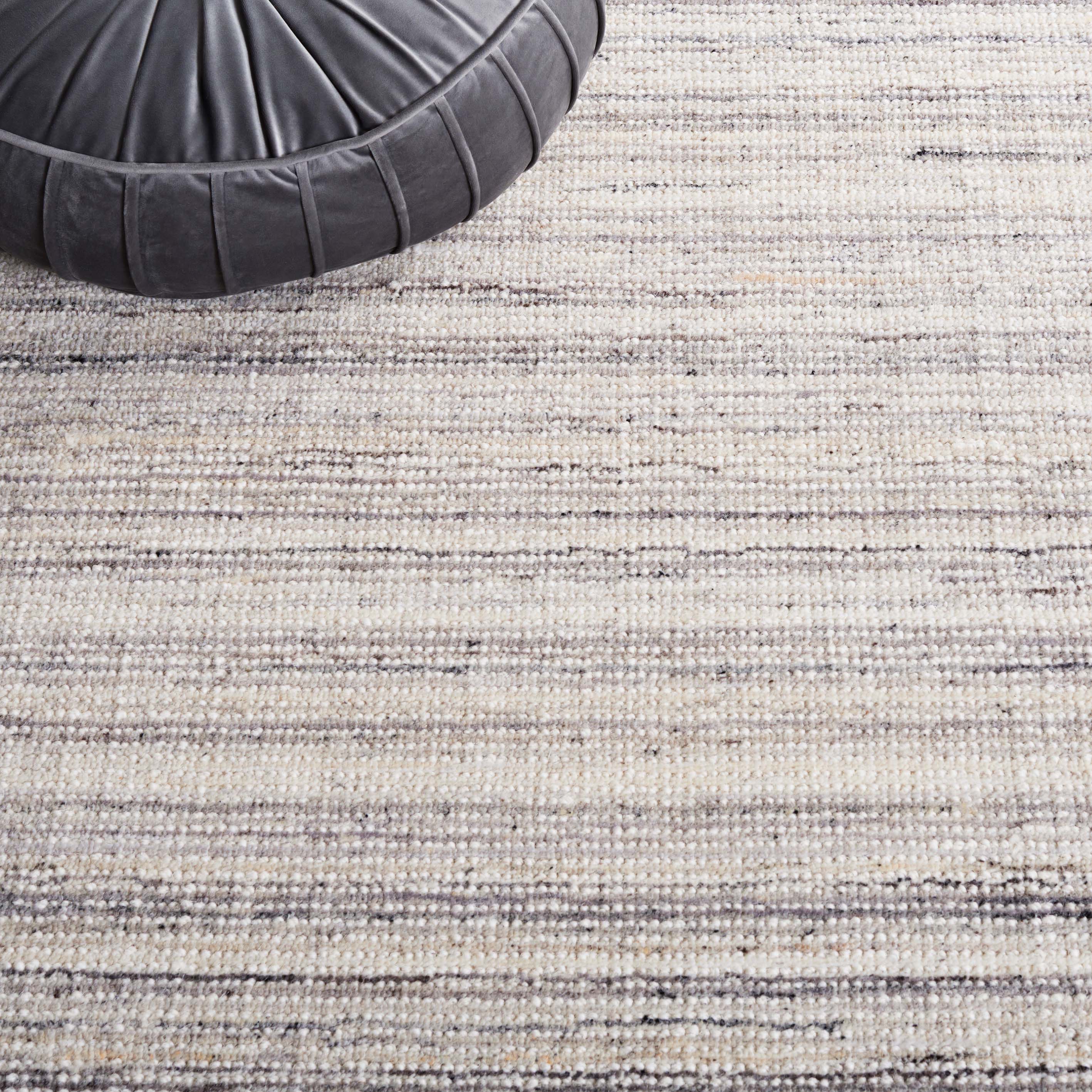 Mirage 462 Rug | Safavieh: MIR462F - Ivory / Grey