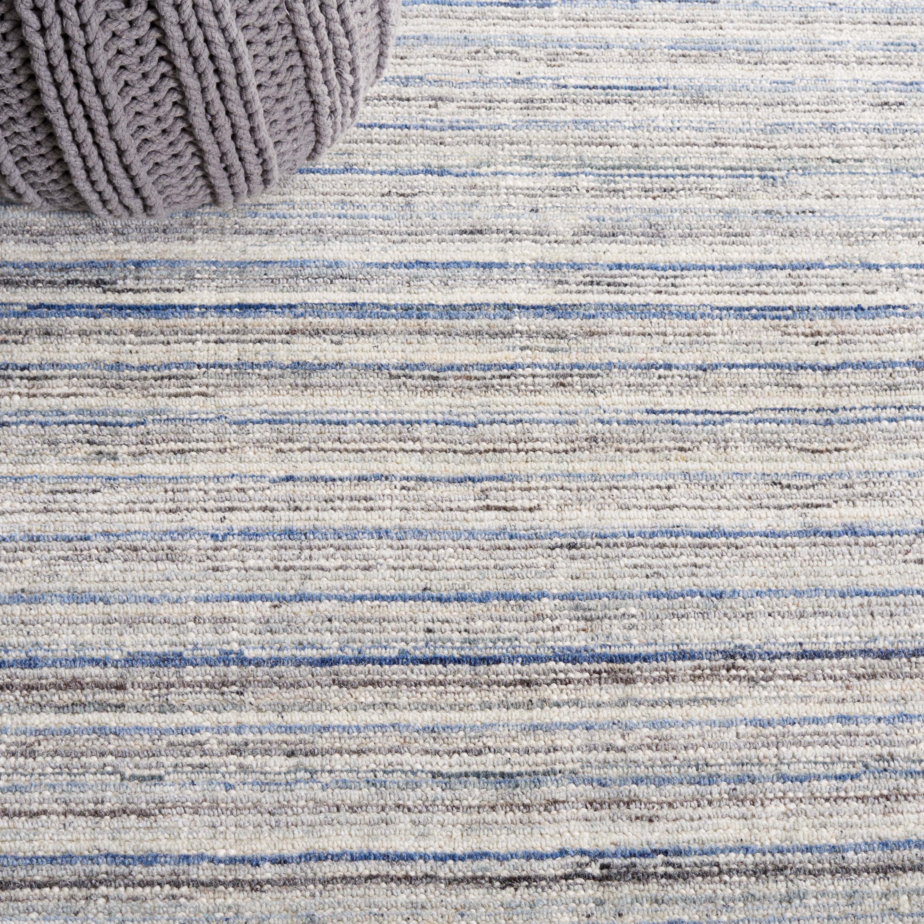 Mirage 462 Rug | Safavieh: MIR462M - Ivory / Blue