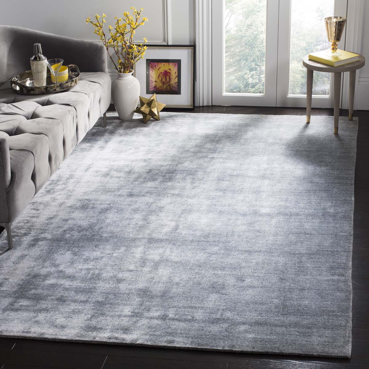 Mirage 533 Rug | Safavieh - MIR533A - Light Grey