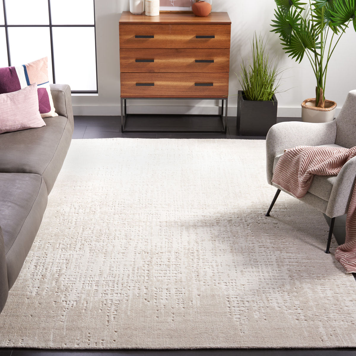 Mirage 534 Rug | Safavieh - MIR534A - Ivory / Beige