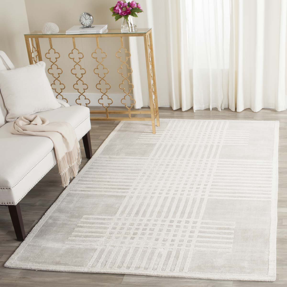 Mirage 650 Rug | Safavieh - MIR650A - Ivory