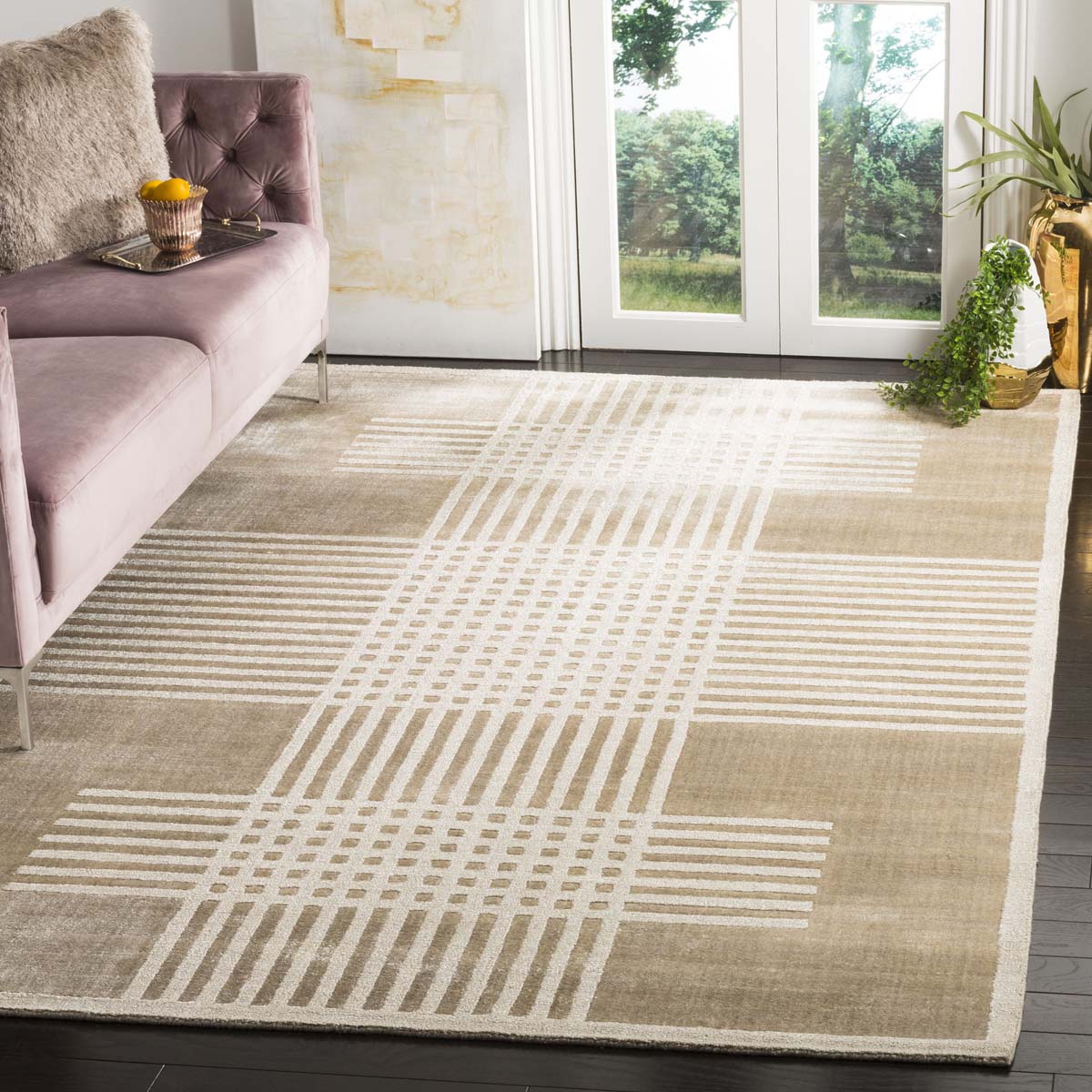 Mirage 650 Rug | Safavieh - MIR650D - Beige