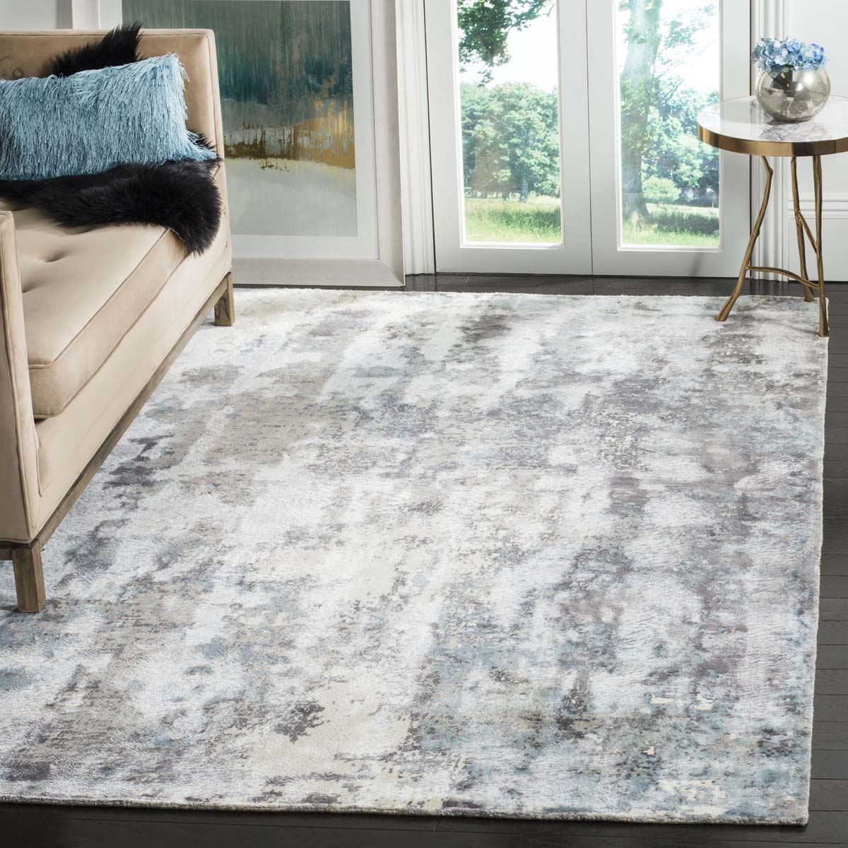 Mirage 724 Rug | Safavieh - MIR724E - Ivory / Blue