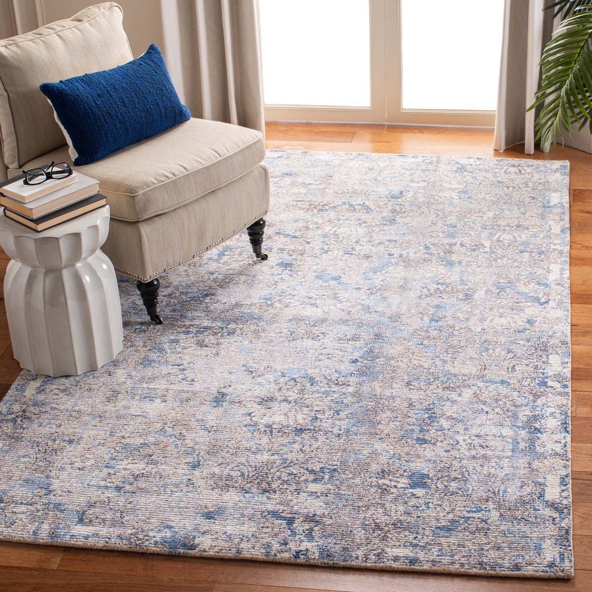 Mirage 735 Rug | Safavieh - MIR735N - Navy / Ivory