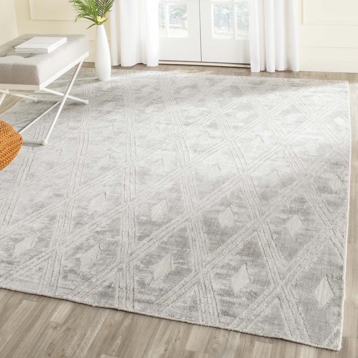 Mirage 851 Rug | Safavieh MIR851B - Silver