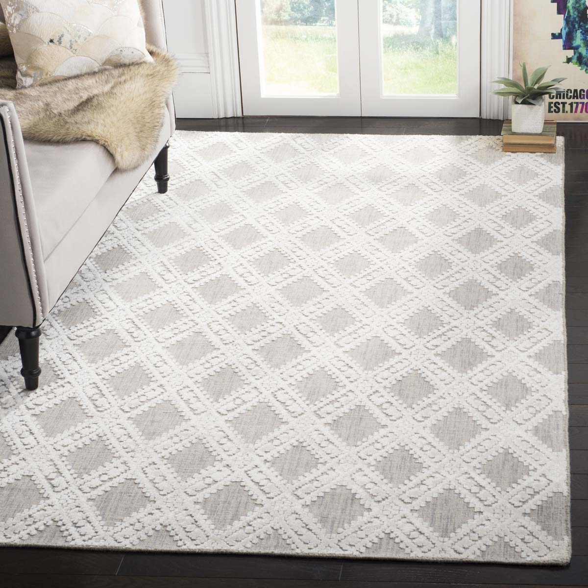 Mirage 901 Rug | Safavieh MIR901A - Silver / Ivory