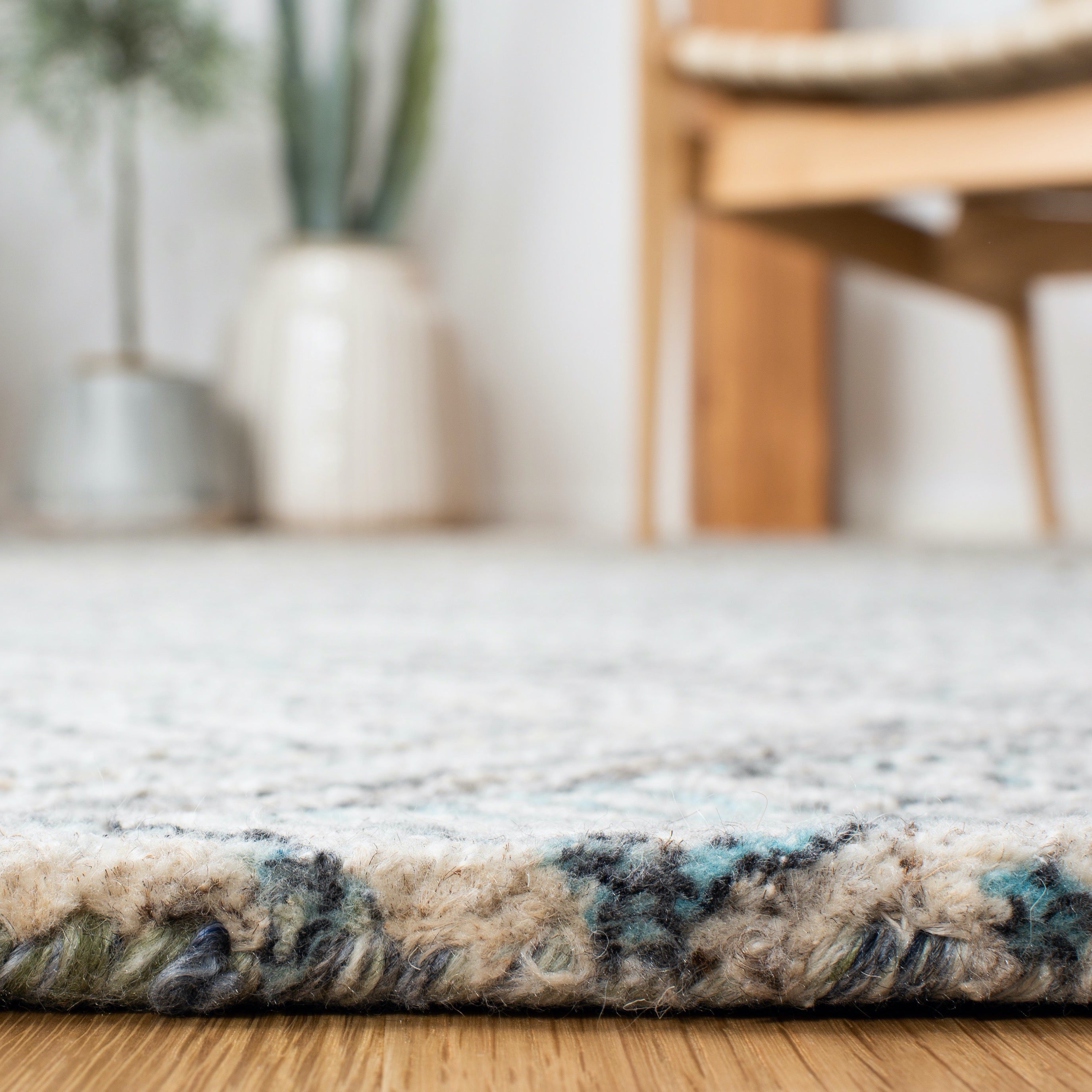 Turquoise / Beige
