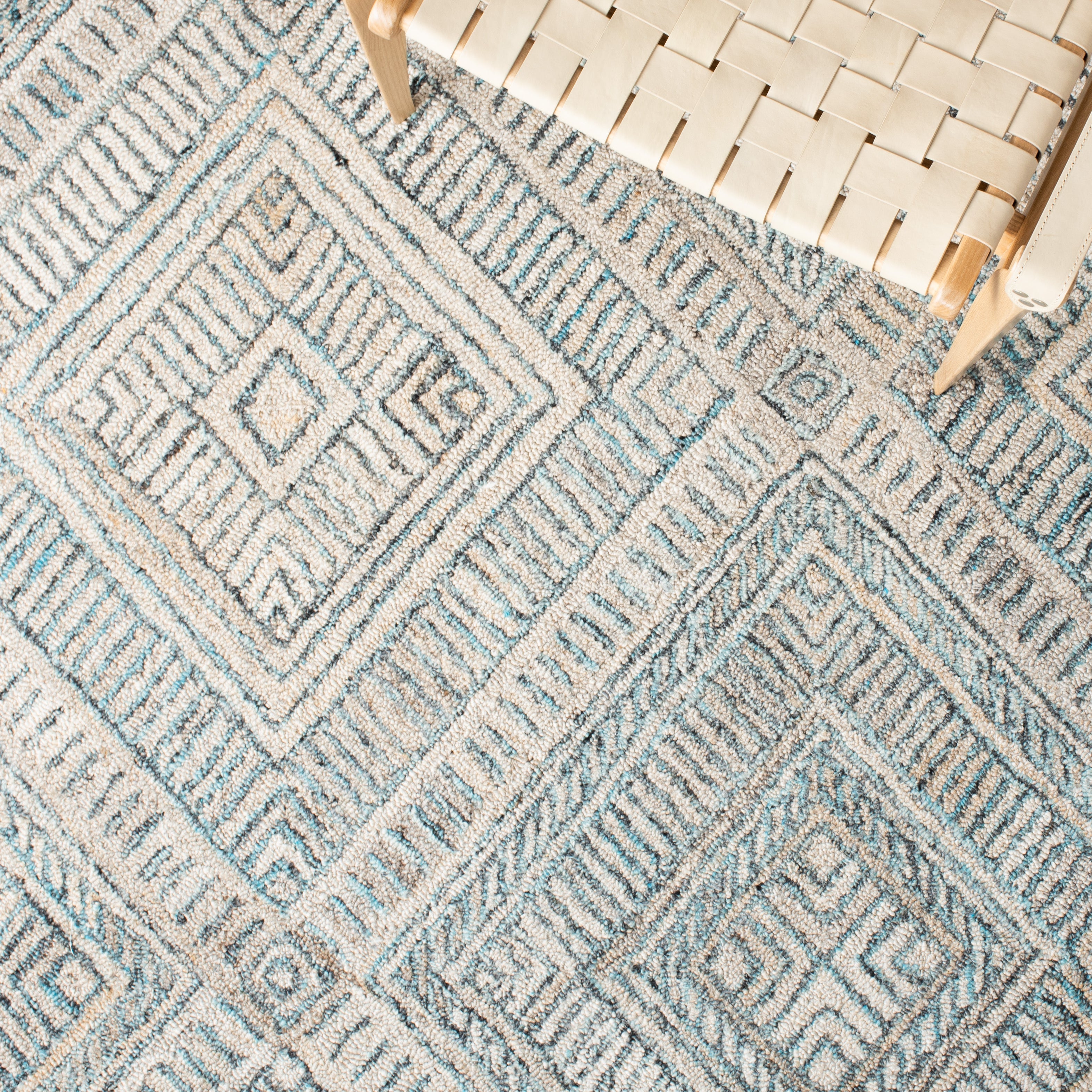 Turquoise / Beige