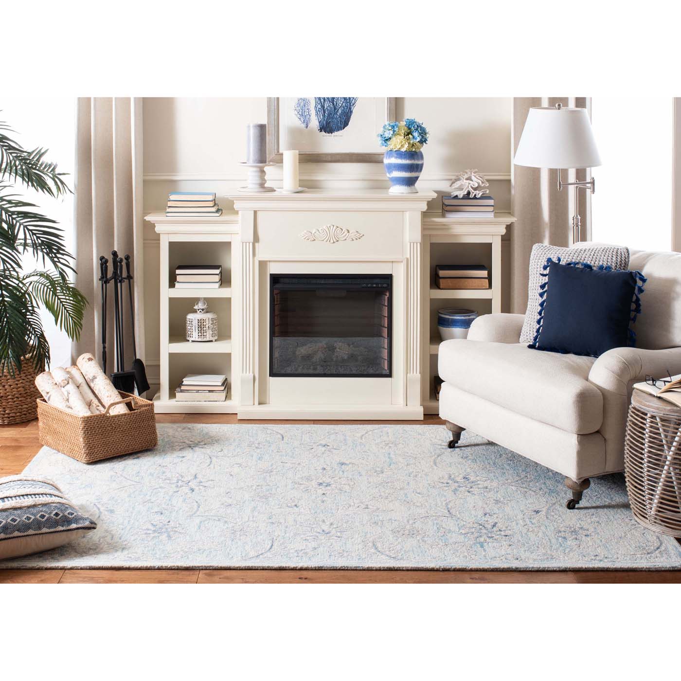 Martha Stewart 3360 Rug | Martha Stewart - MSR3360 - Light Blue / Ivory