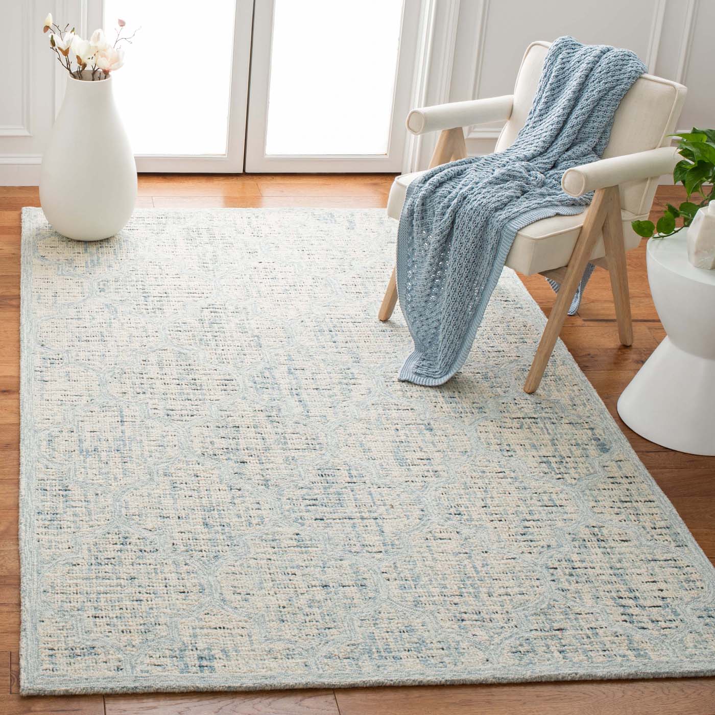 Martha Stewart 3374 Rug | Martha Stewart - MSR3374 - Ivory / Turquoise