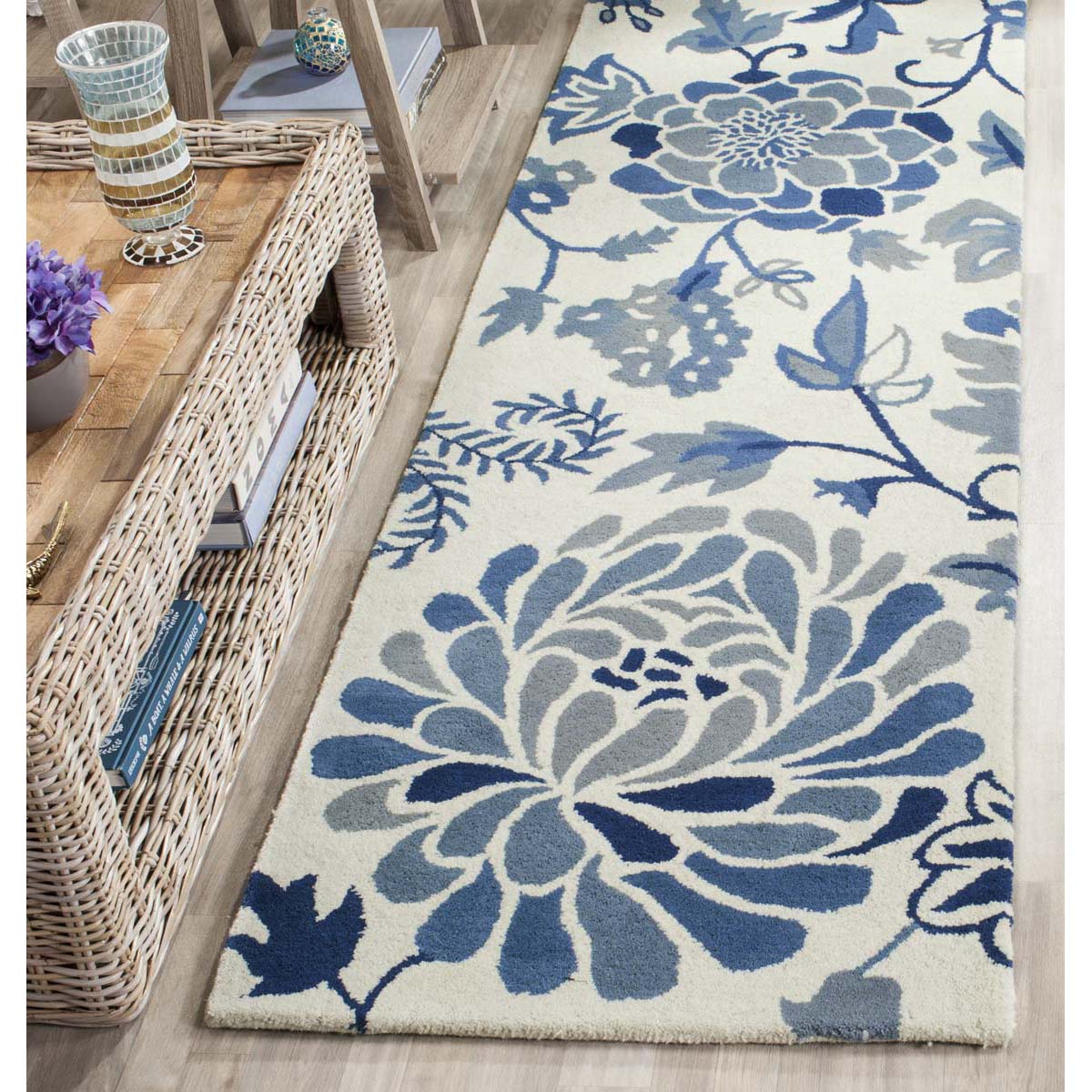 Martha Stewart 4732 Rug | Martha Stewart - MSR4732 - Azurite