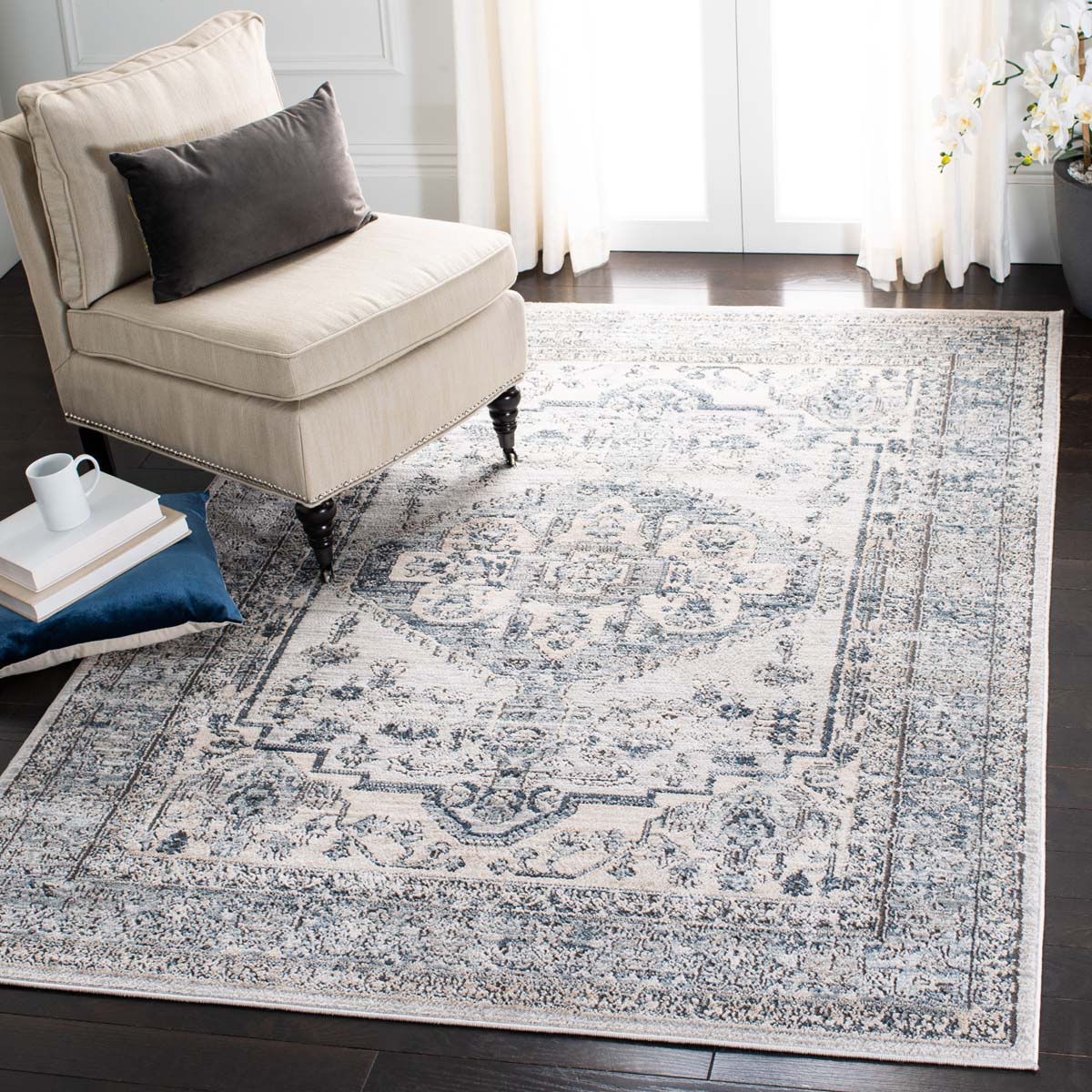 Martha Stewart 877 Rug | Martha Stewart - MSR877 - Light Blue / Ivory